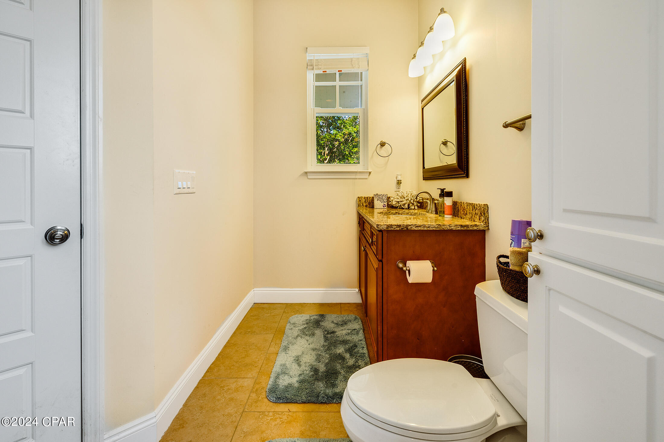 Image 52 For 300 Coconut Grove Court