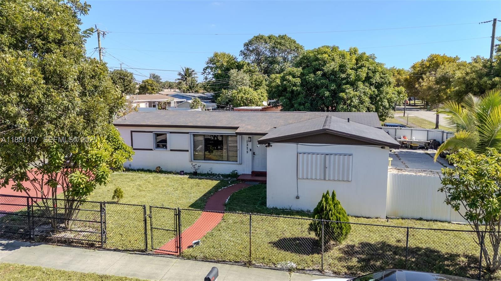  , Miami Gardens, Florida 33169