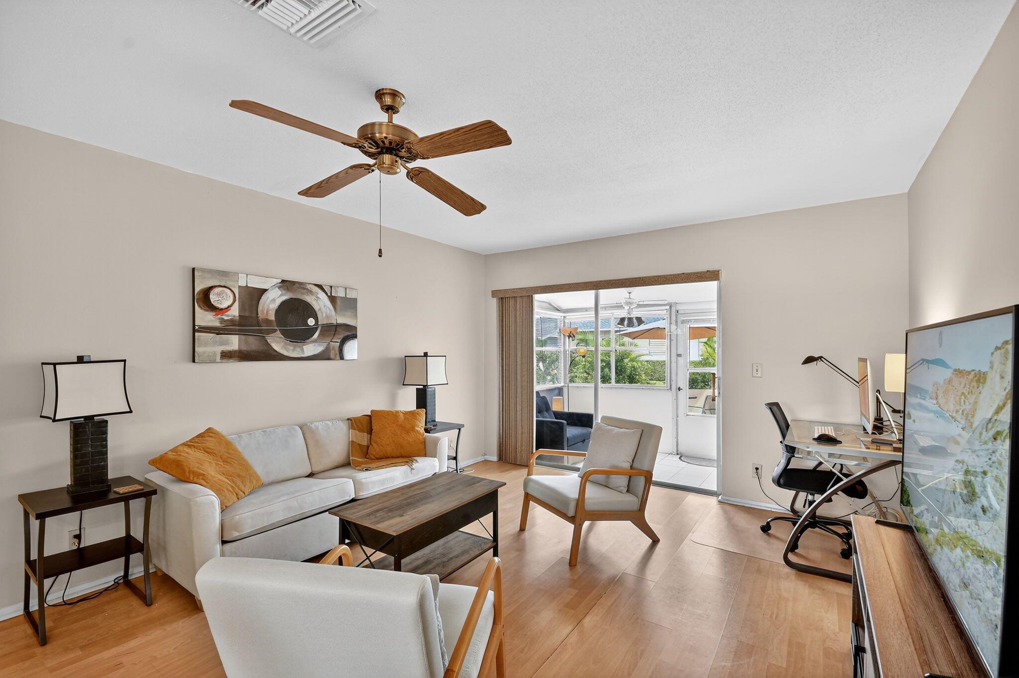 Cresthaven Villas 10 Cond