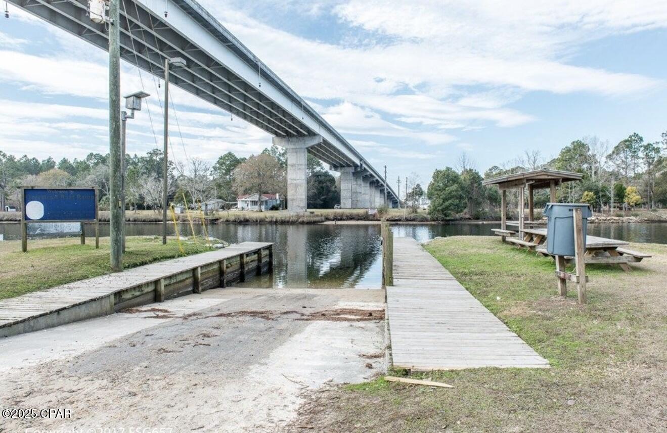 Image 21 For 976 Long Street