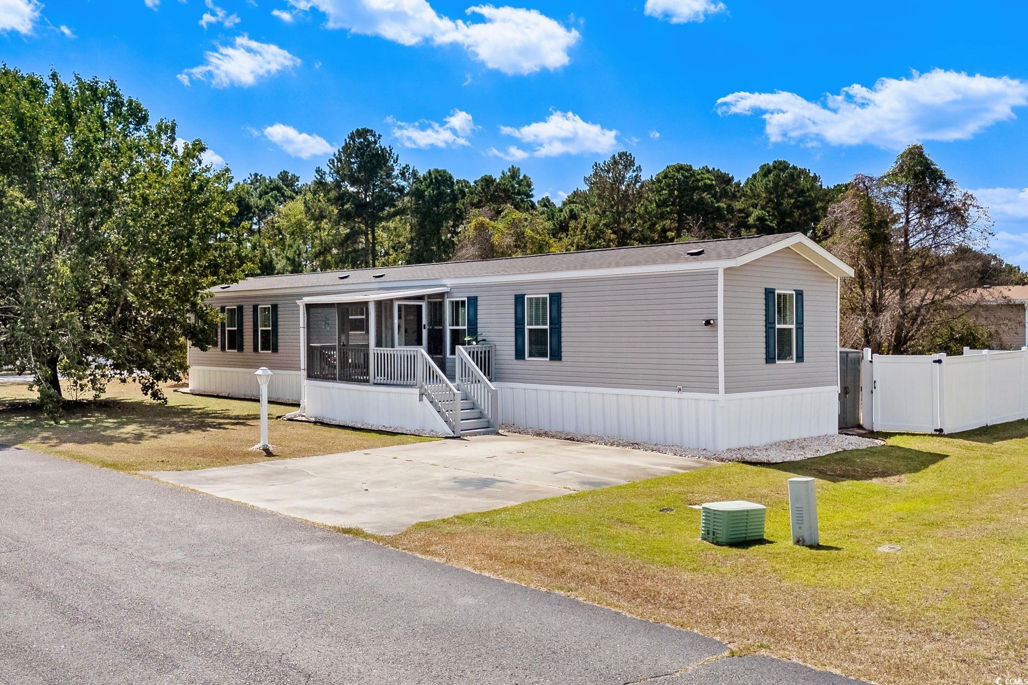 1031 Leebury Ln. Conway, SC 29526