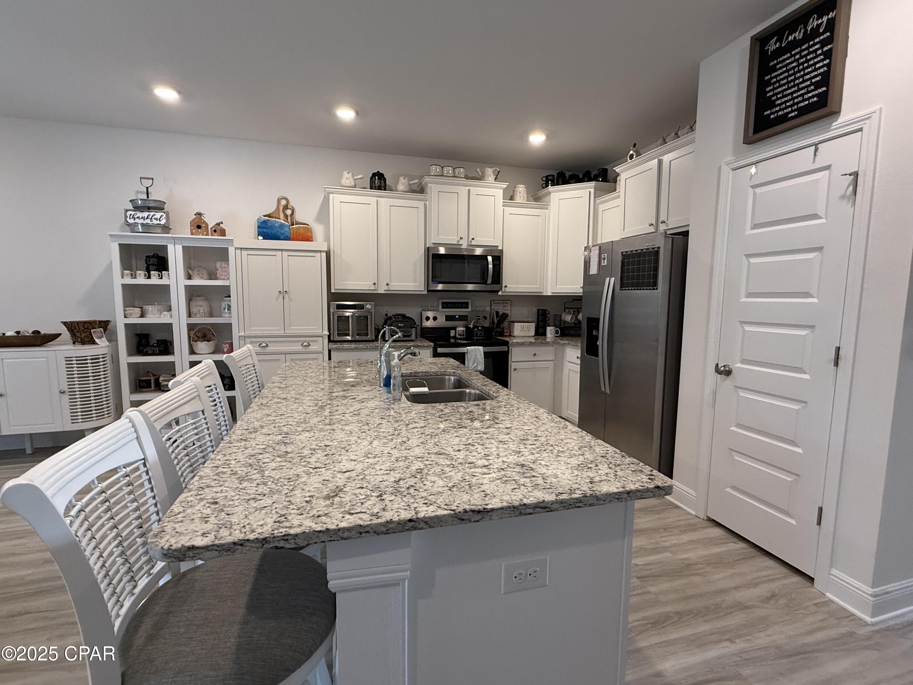 Image 10 For 102 Ellery Lane