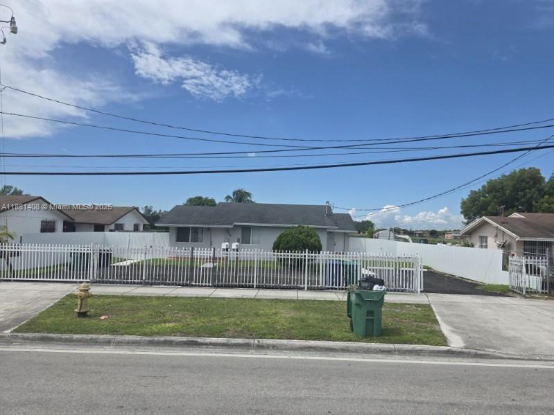 Property photo # 3