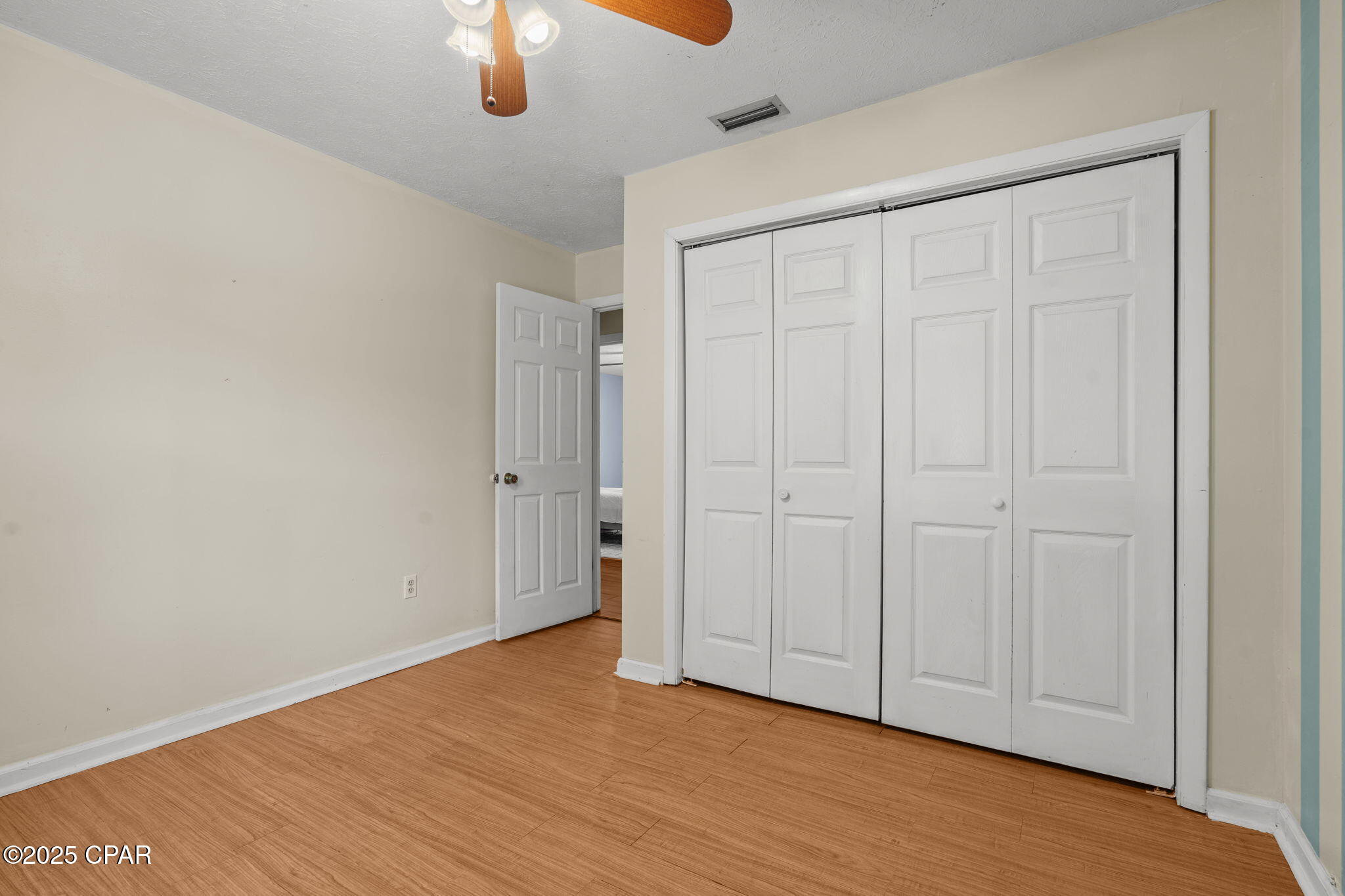 0leapwjef4yoedaz9pnkozv2om6t2cjhqyuzdldyp Q