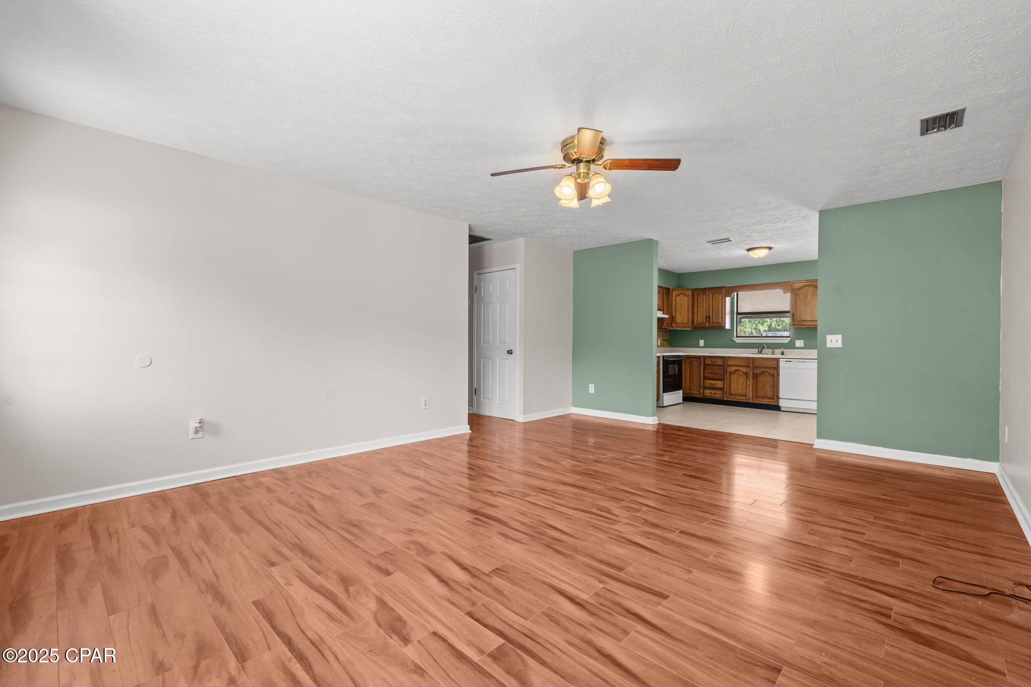 Czxb_mrh1ac01chxcp7xicuzylfxigf5dovzdsker44