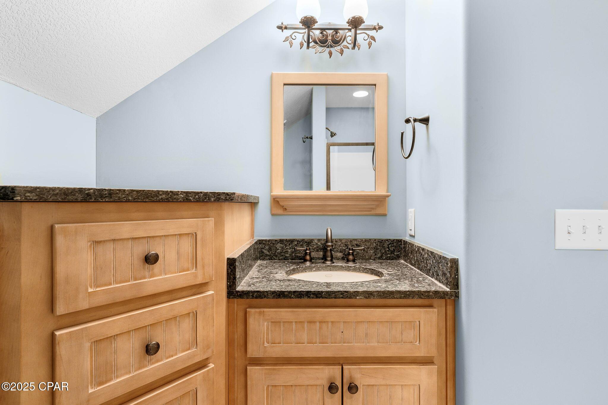 Fzfpmrjhn497nuiijscrrvtq0s9c9g6jb_siti1xozi