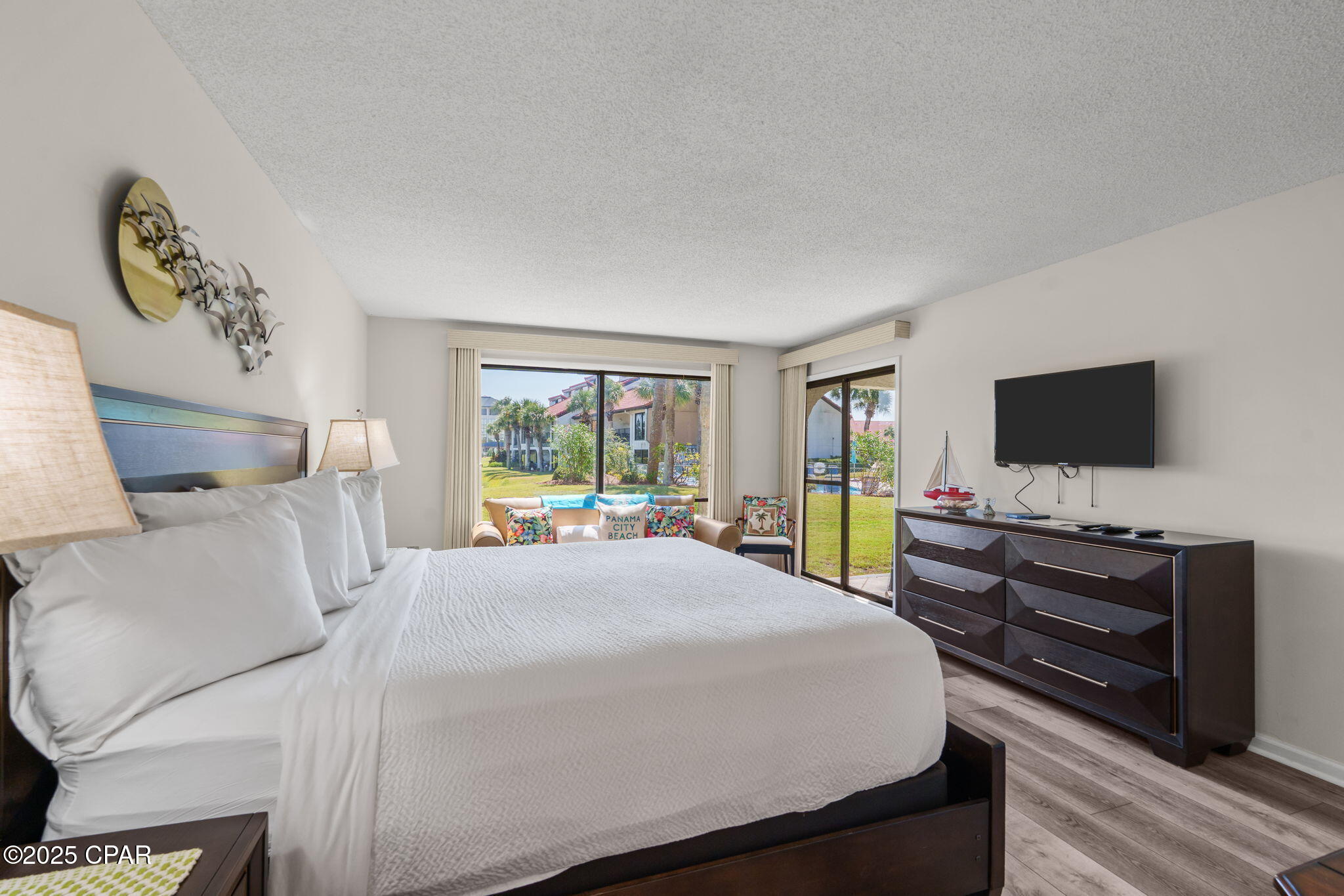 Dqrkf4emi_bpoeervwaz0 60ekxr5dq5kljpl6dz5g0