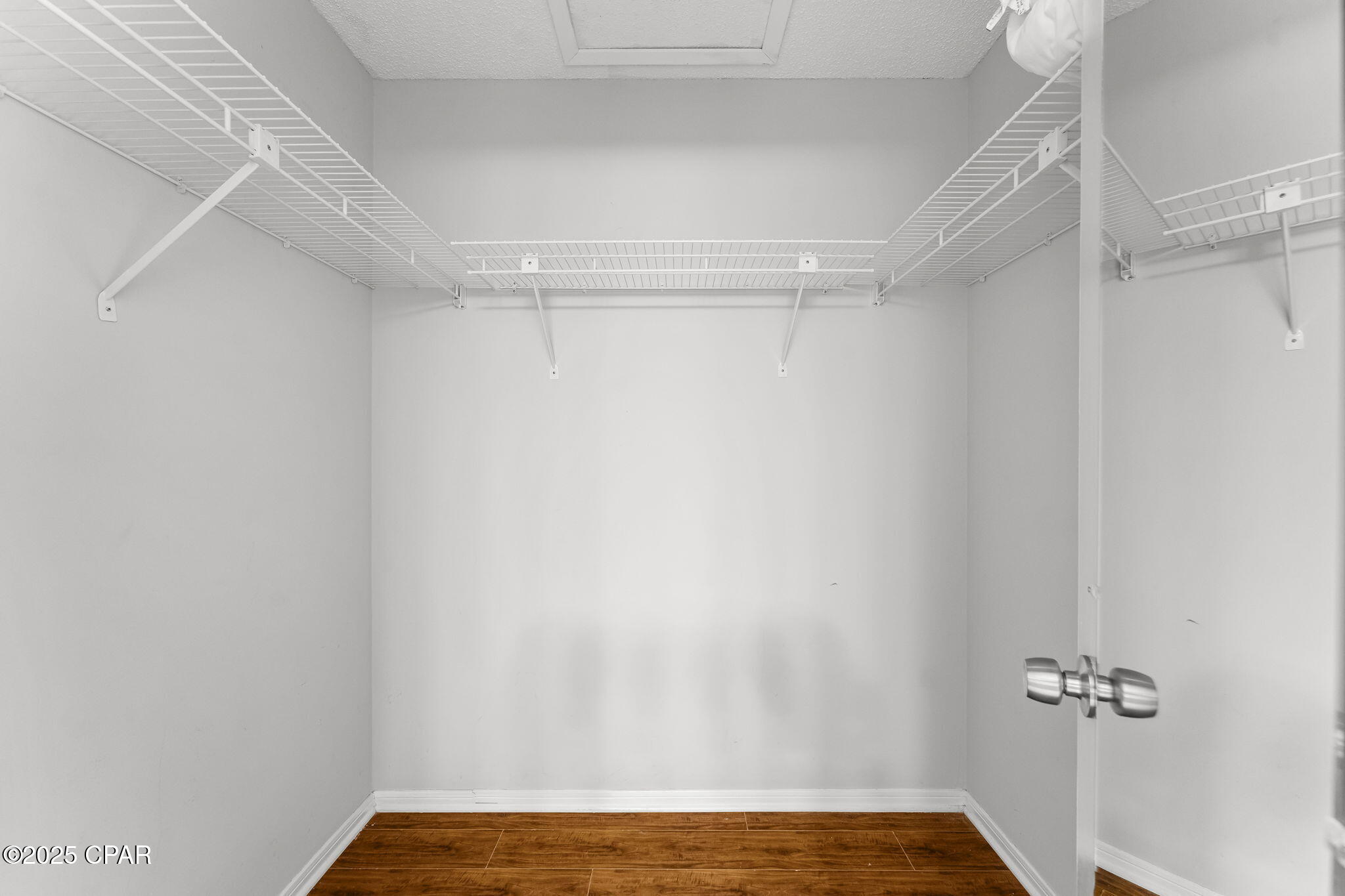 C_lxlpn95d5aie3lm Kbbtenvaoyhyluisebbbhmmrs