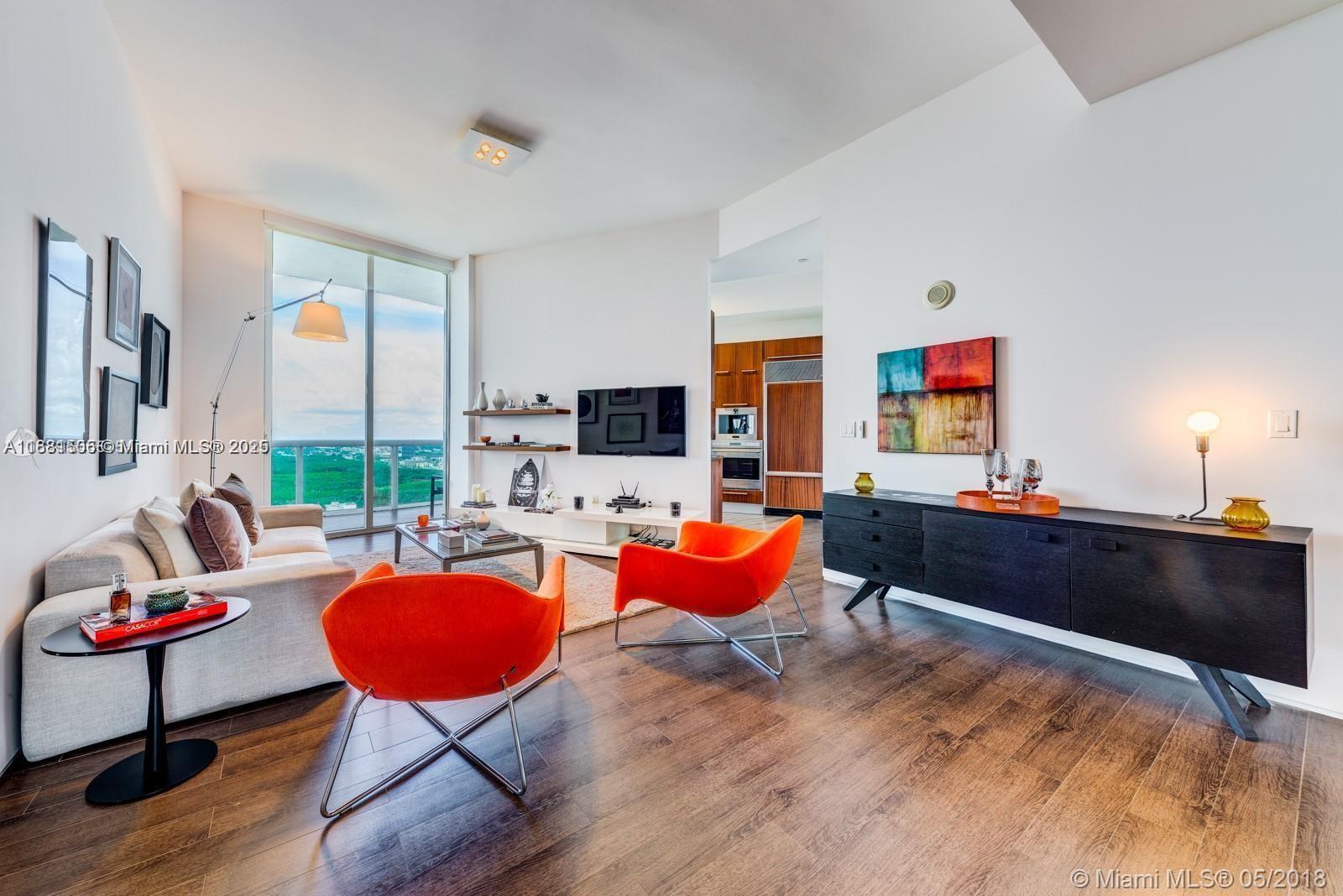 listing main picture