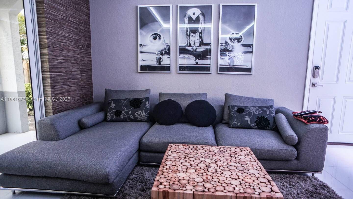 Property photo # 8