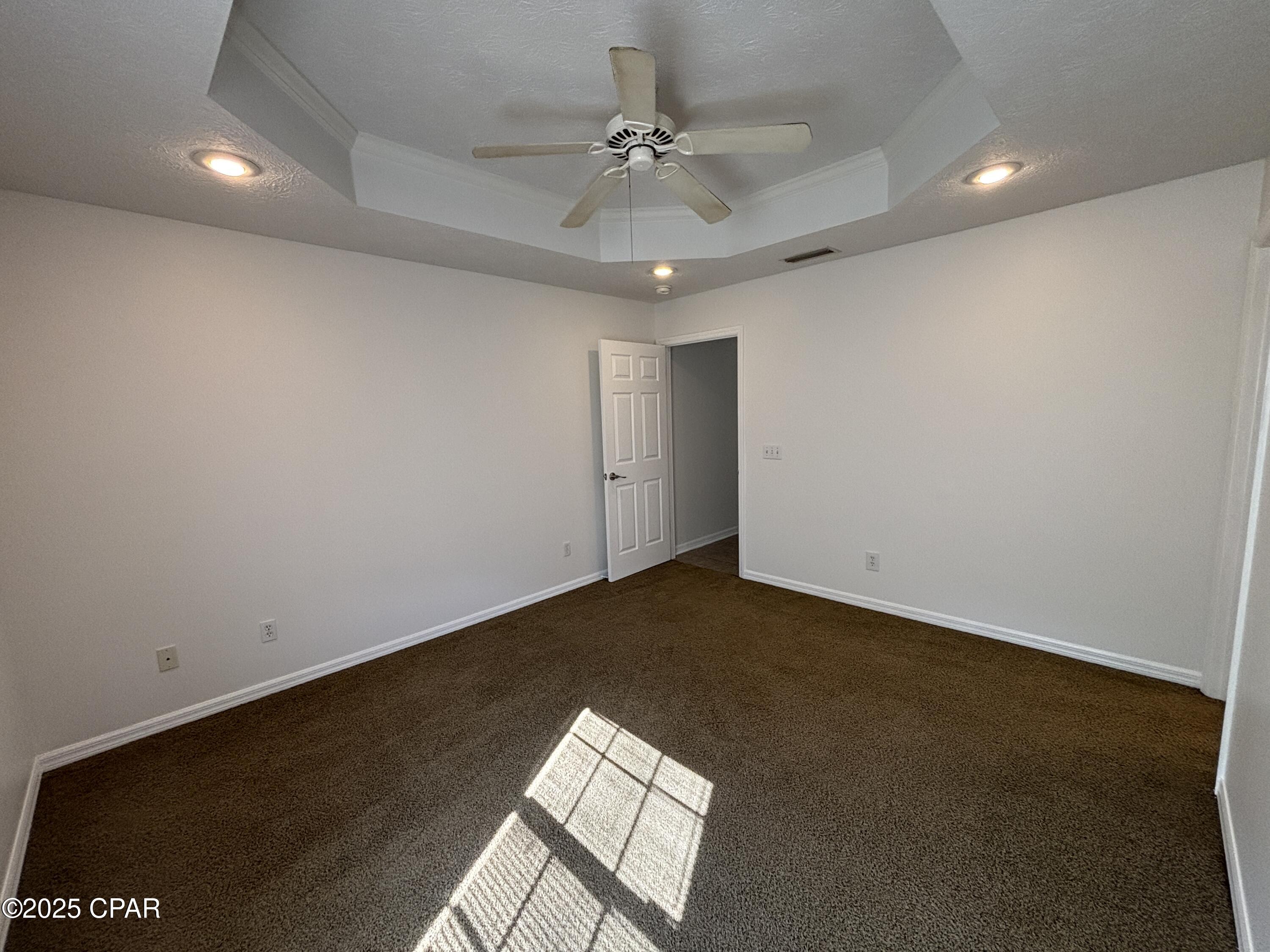 Qlydiilhcym1d2zcvnvo1g82cfws_hkk9xmzspv2rme