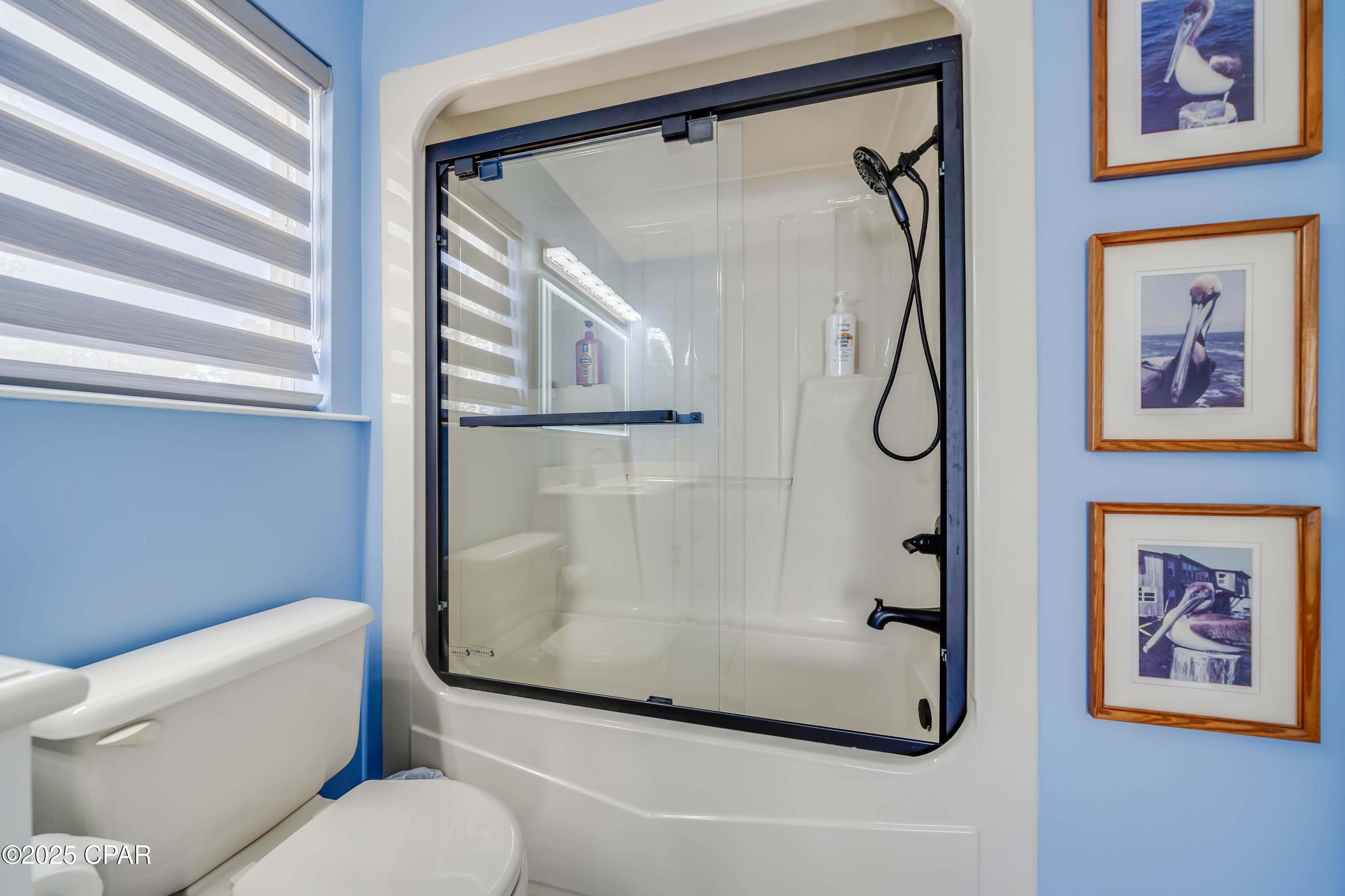 Q 01fyh0sryo8mcsuuww2w3ulvdx5hbsnyhvp2cc5we