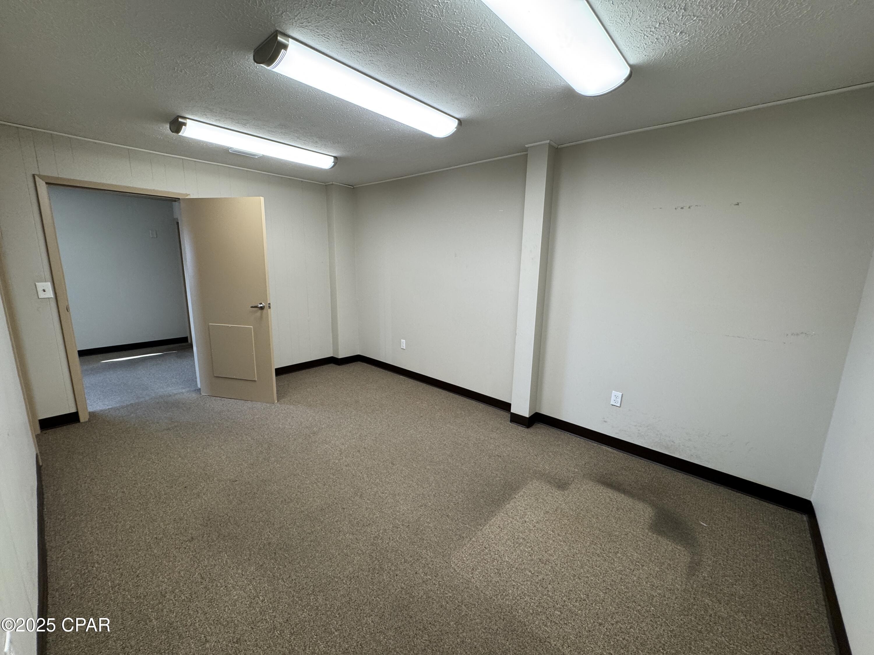 Eloszf51mrk0qk O49nswjqxqmb4x9nimznmqw4wbka