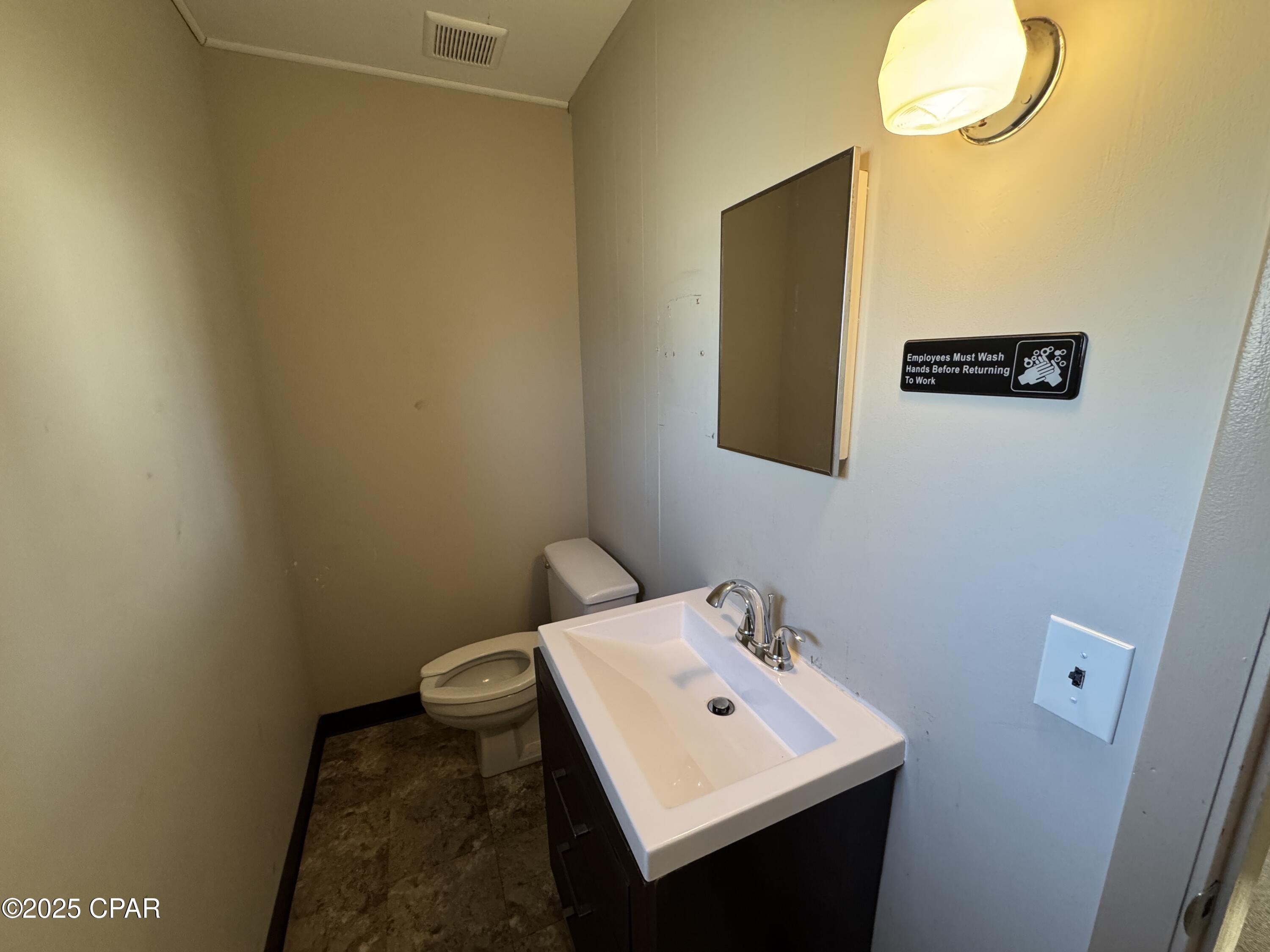 78hvx1rvyux_k1j8dytrz4uqpldjvovoeqifytefs04