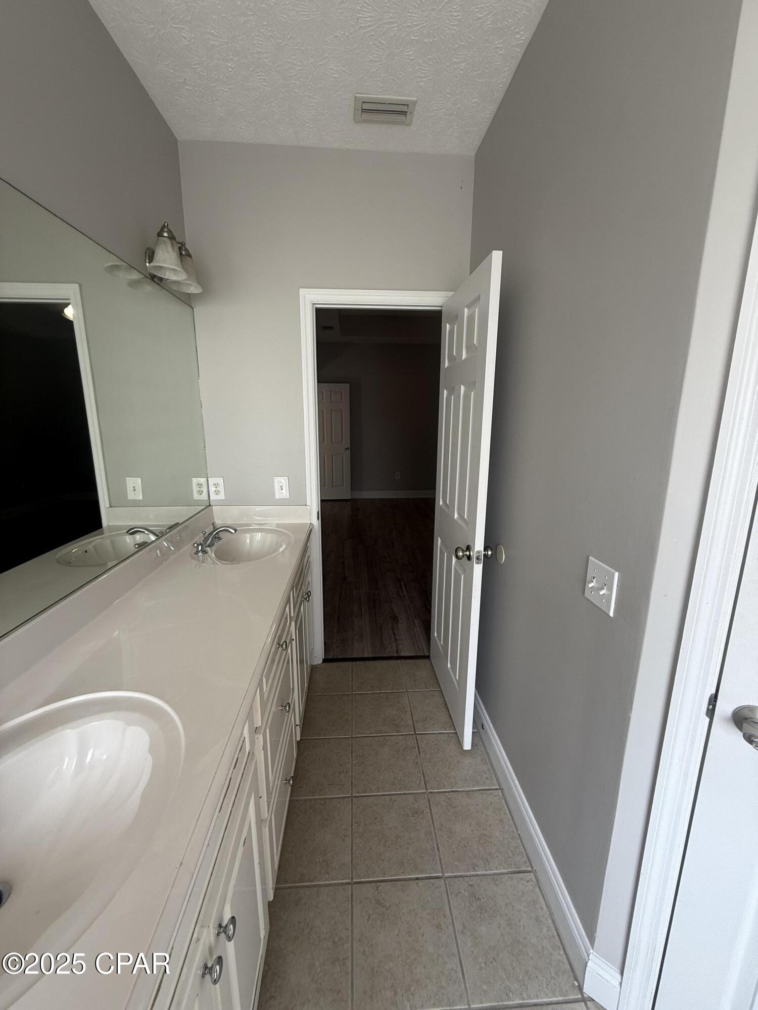 Sytcso4u 8hdduaqw09t_7whug6qbns4zbkrzj2df_s