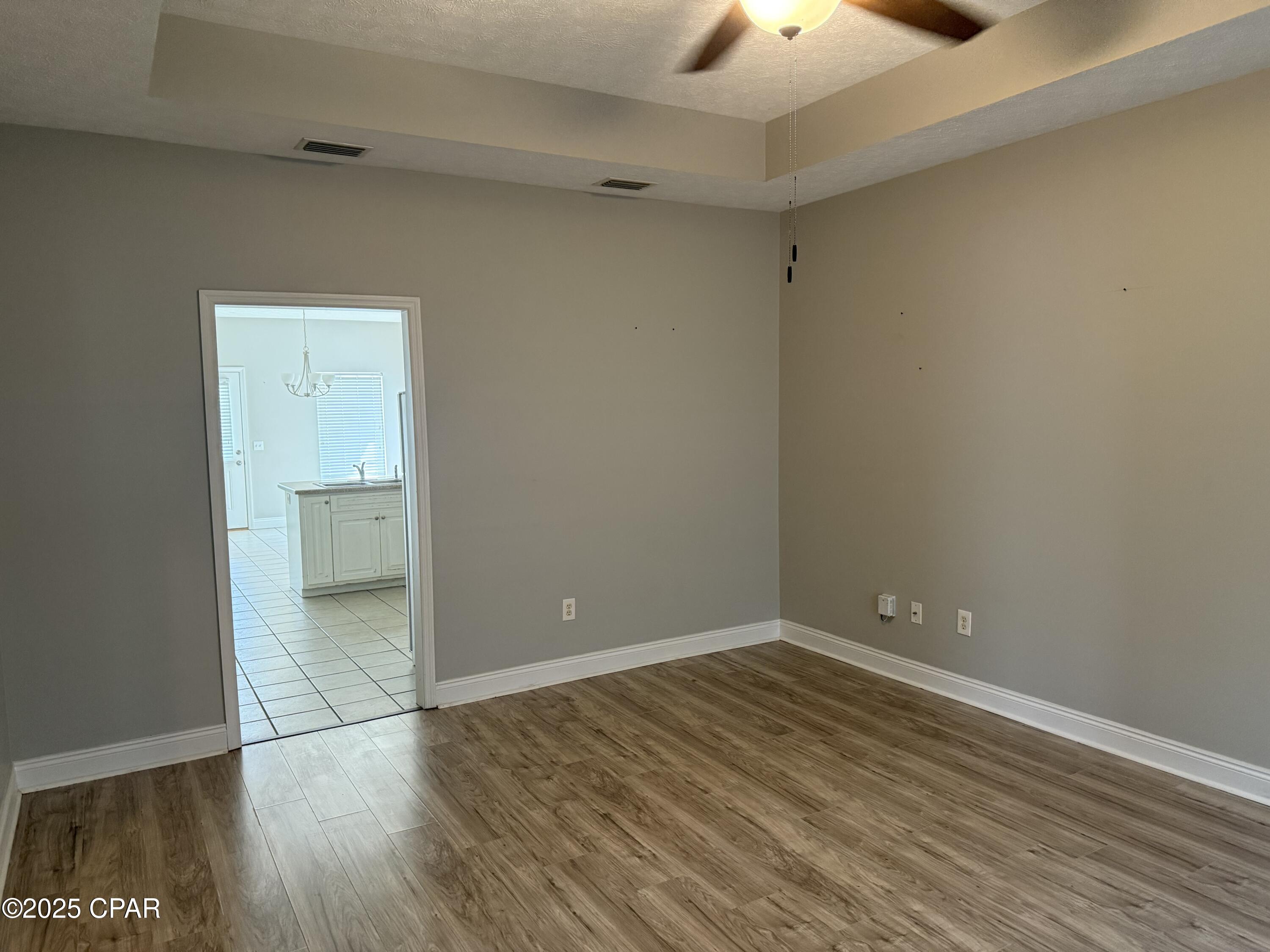 Ica3_e9djr5ca_bth5delm_cv5ddworauprnbzye Rw