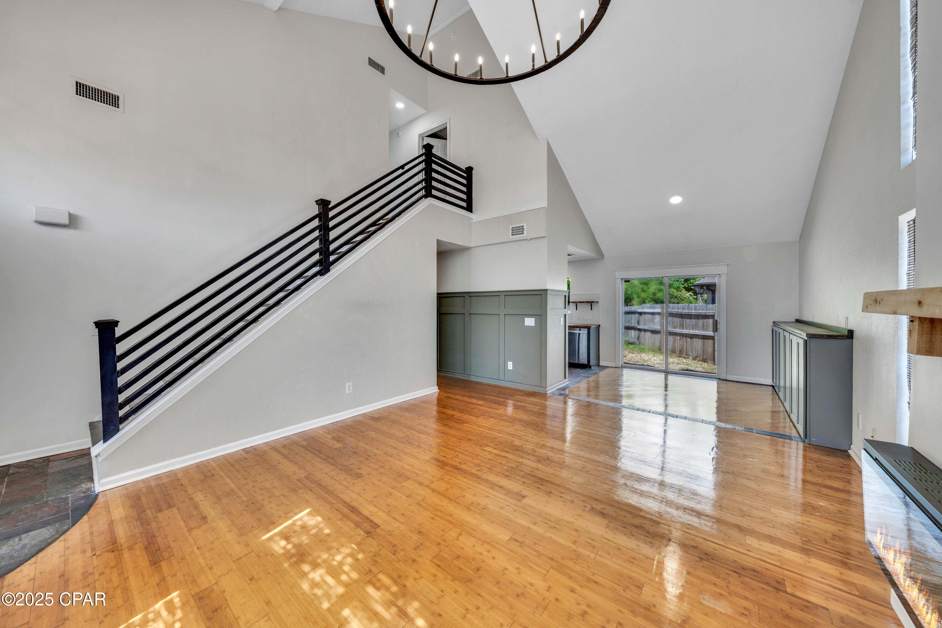 Image 6 For 333 Brady Way