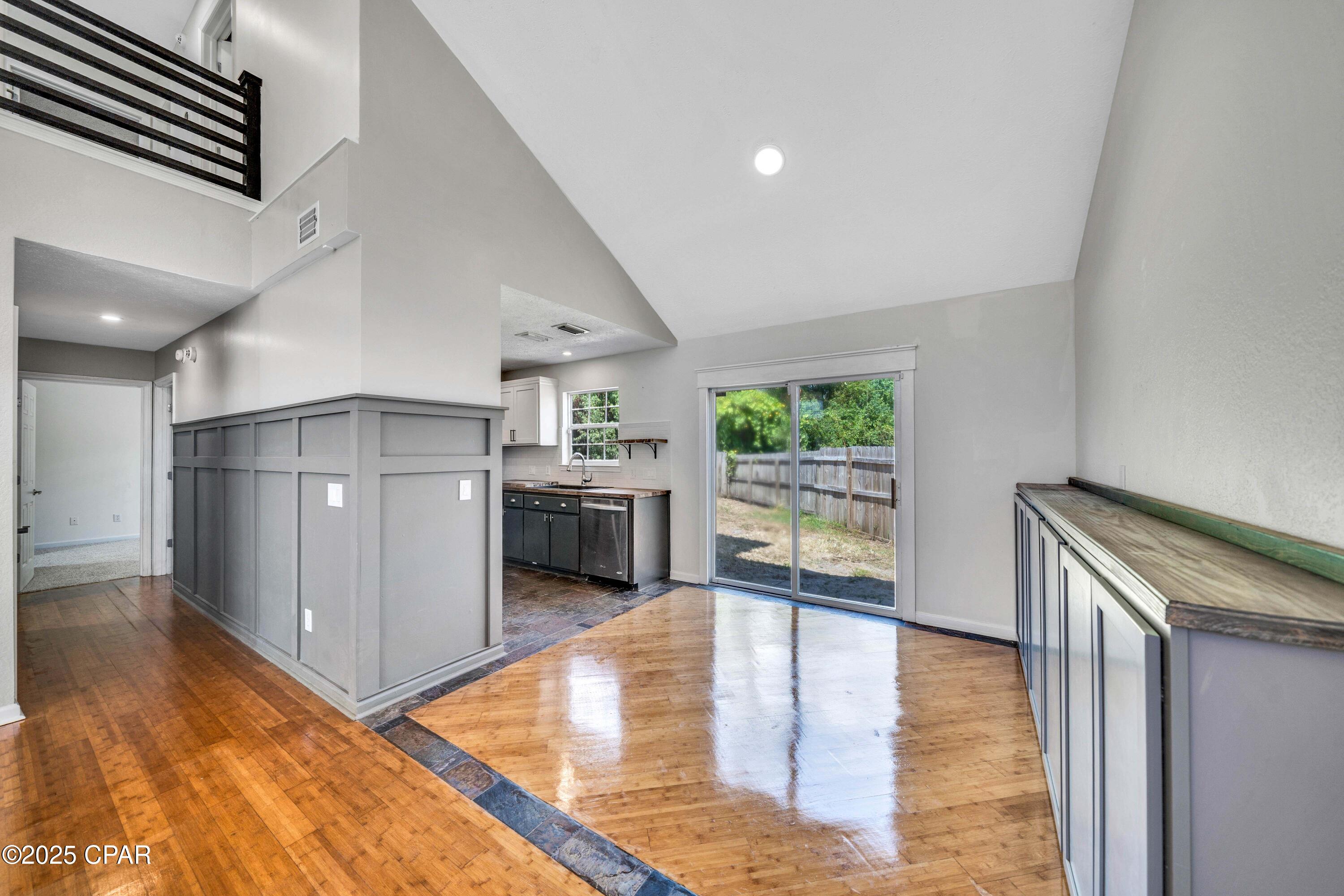 Image 7 For 333 Brady Way