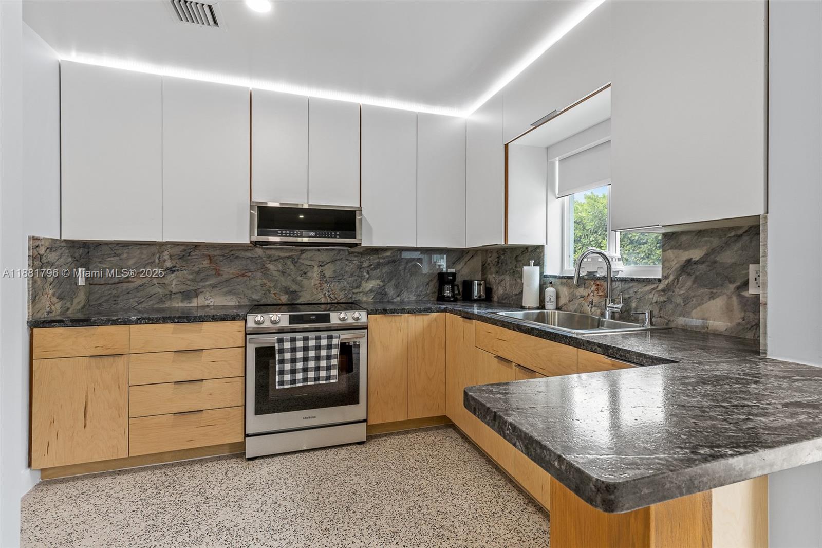 Property photo # 3