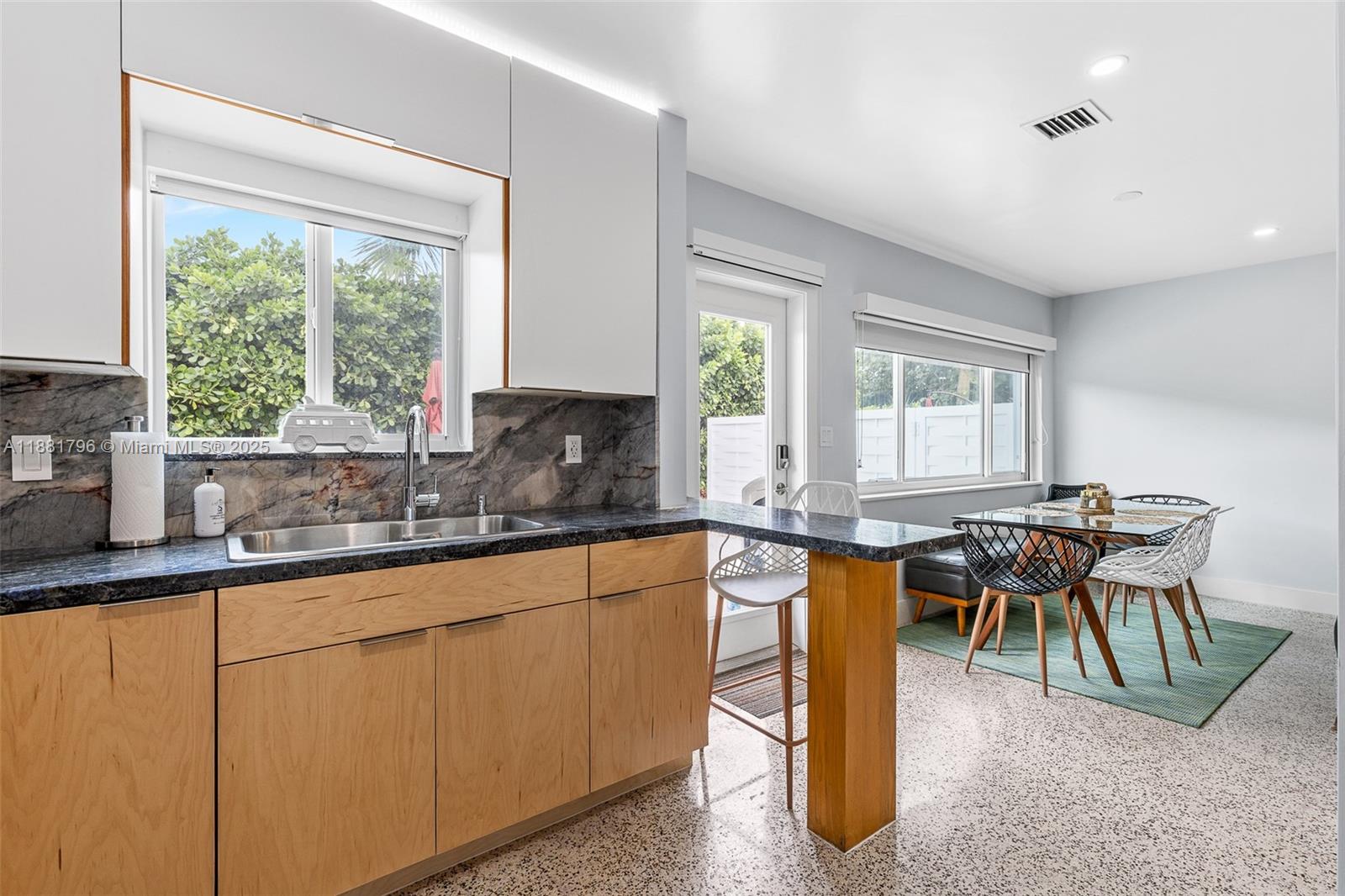 Property photo # 8