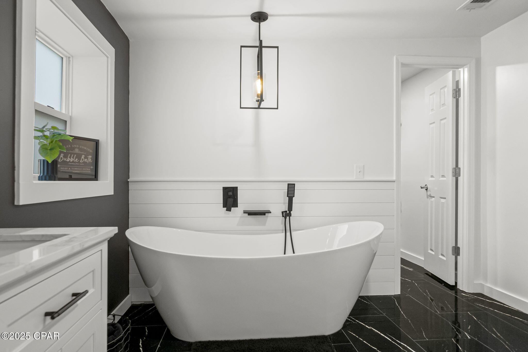 Image 17 For 1428 Parkway Drive