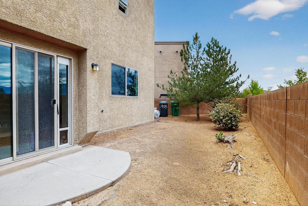 1905 CORTINA Loop SE 