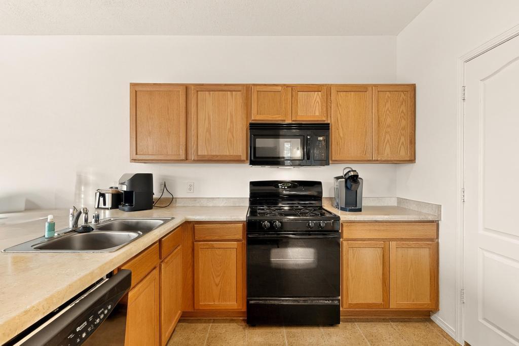 1905 CORTINA Loop SE 