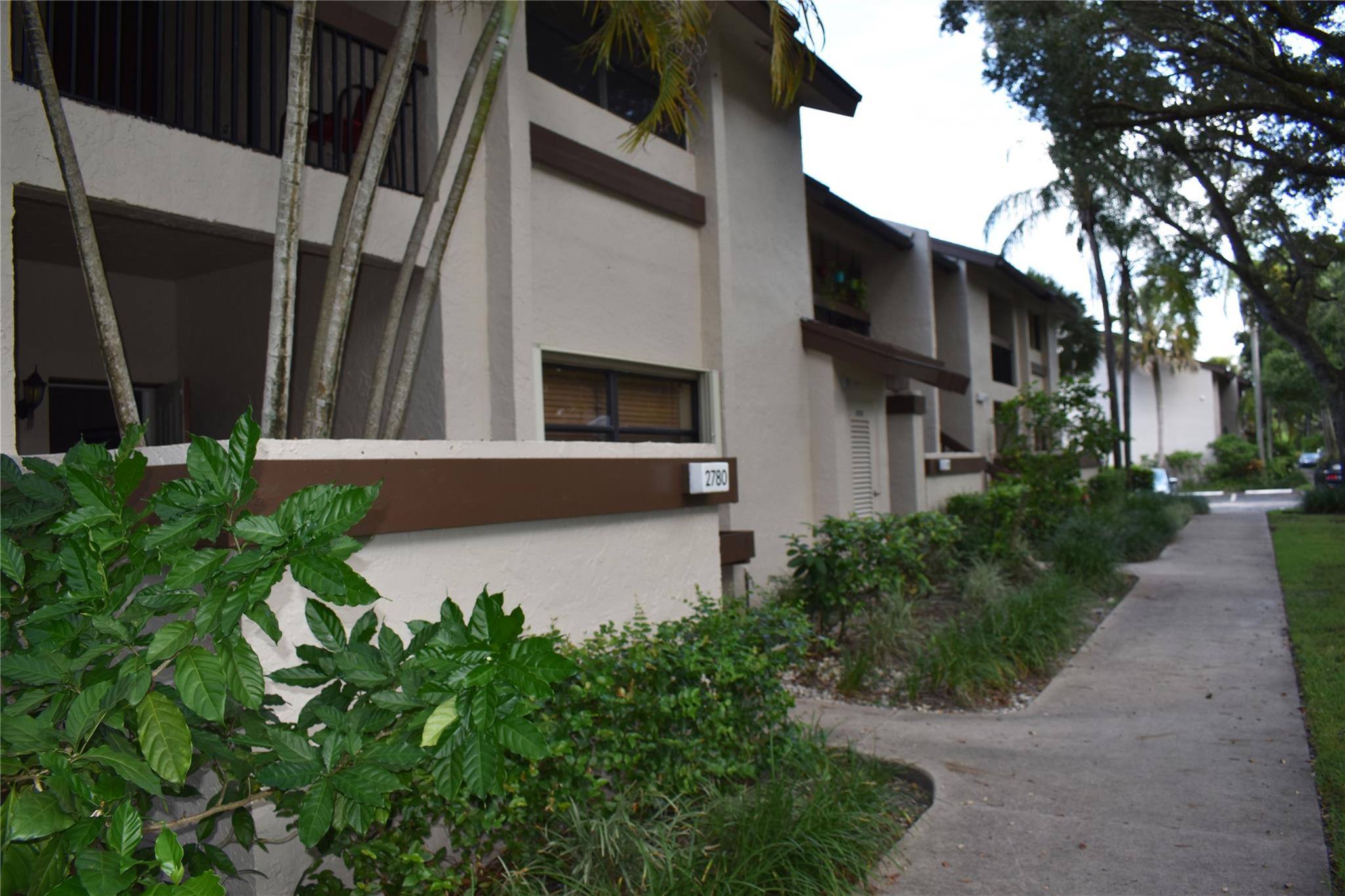 Pond Apple Place I Condo