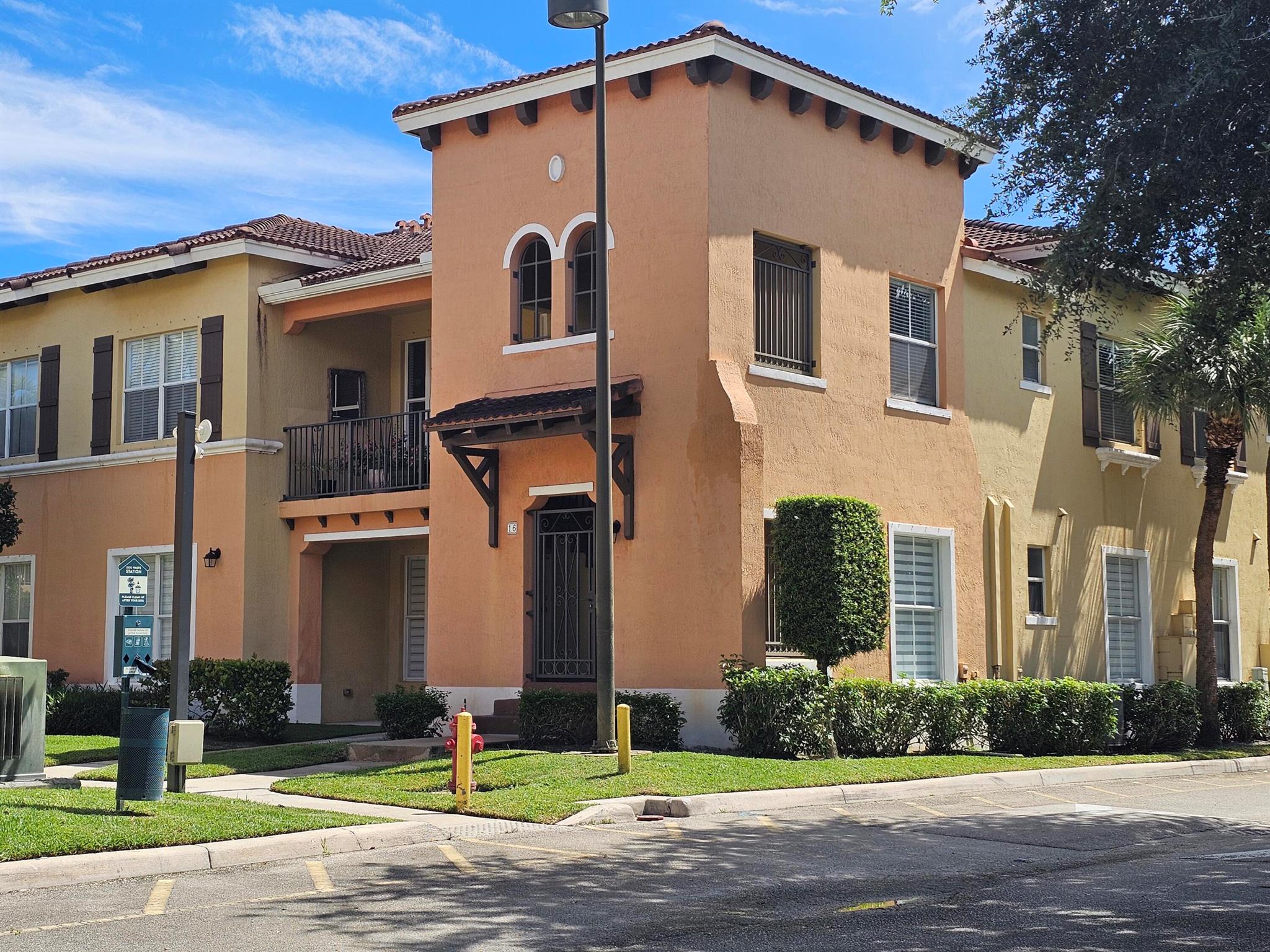 3545 Forest Hill Boulevard Unit 15, Palm Springs, Florida 33406