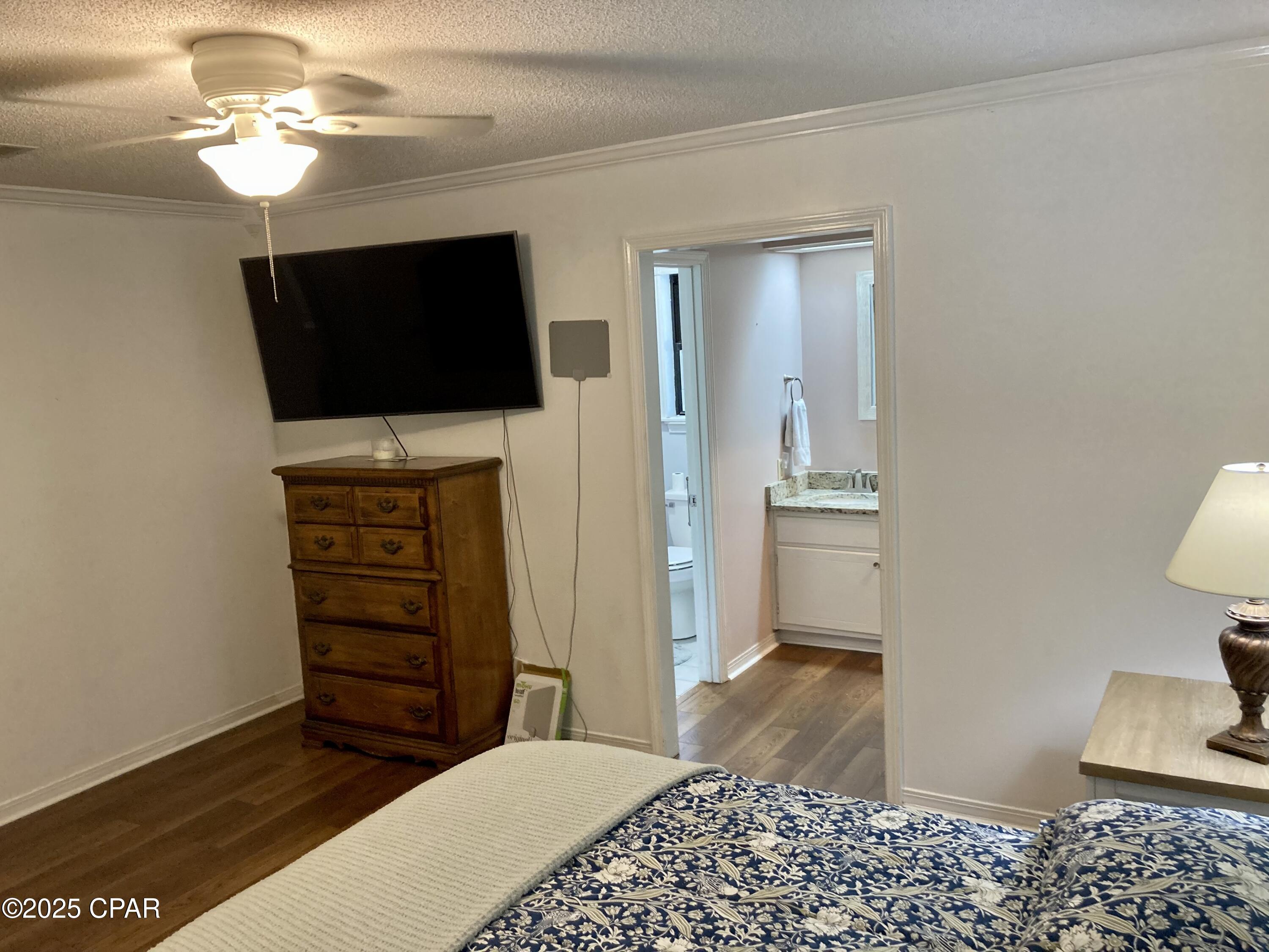 Cyx_hdq8eexeh9fllpuwpjnwjwnmxlr07wuailrukps