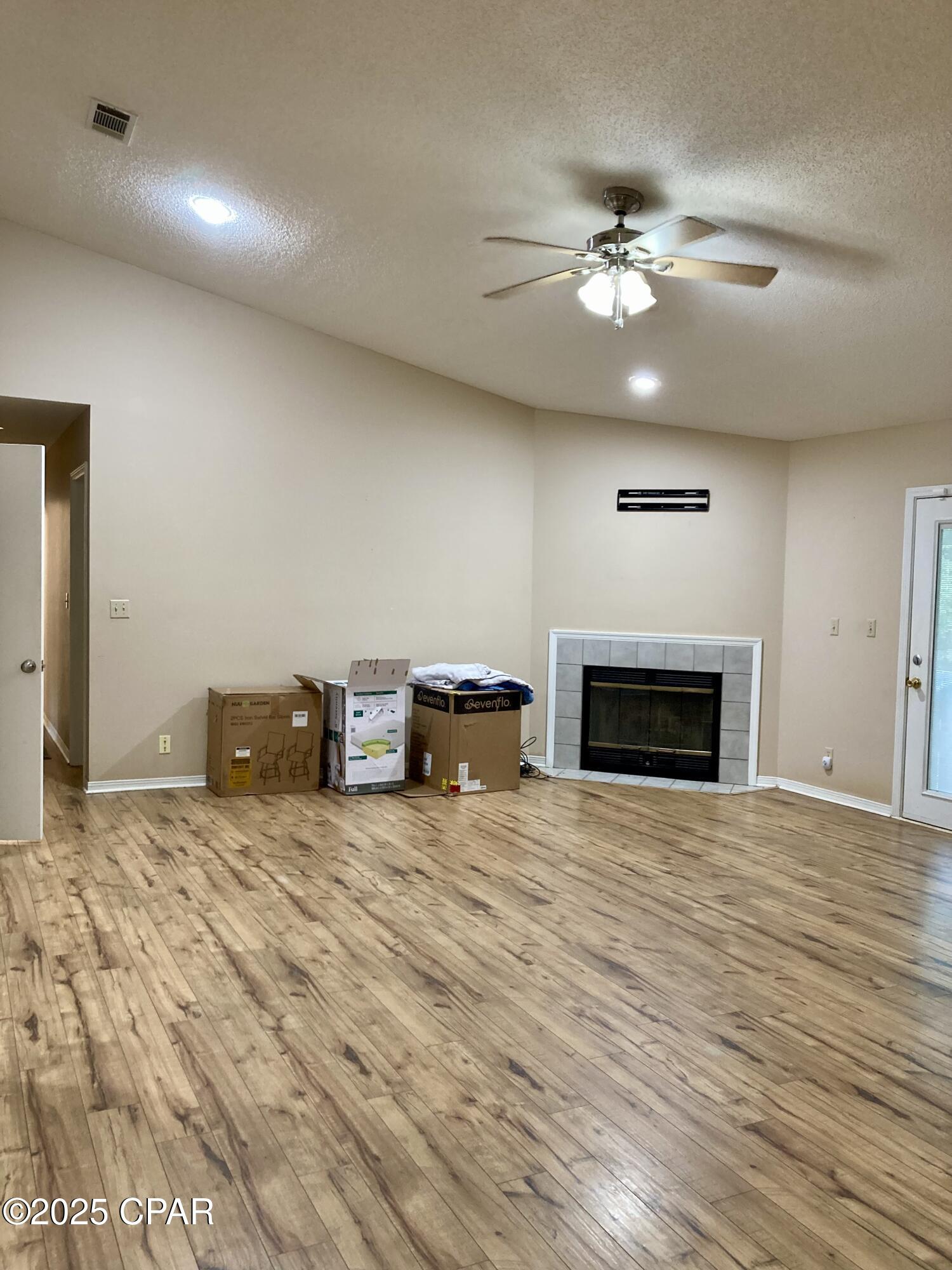 4uh4viicxwunp02g37kbust8 R0dgktbxozn5hfiuks