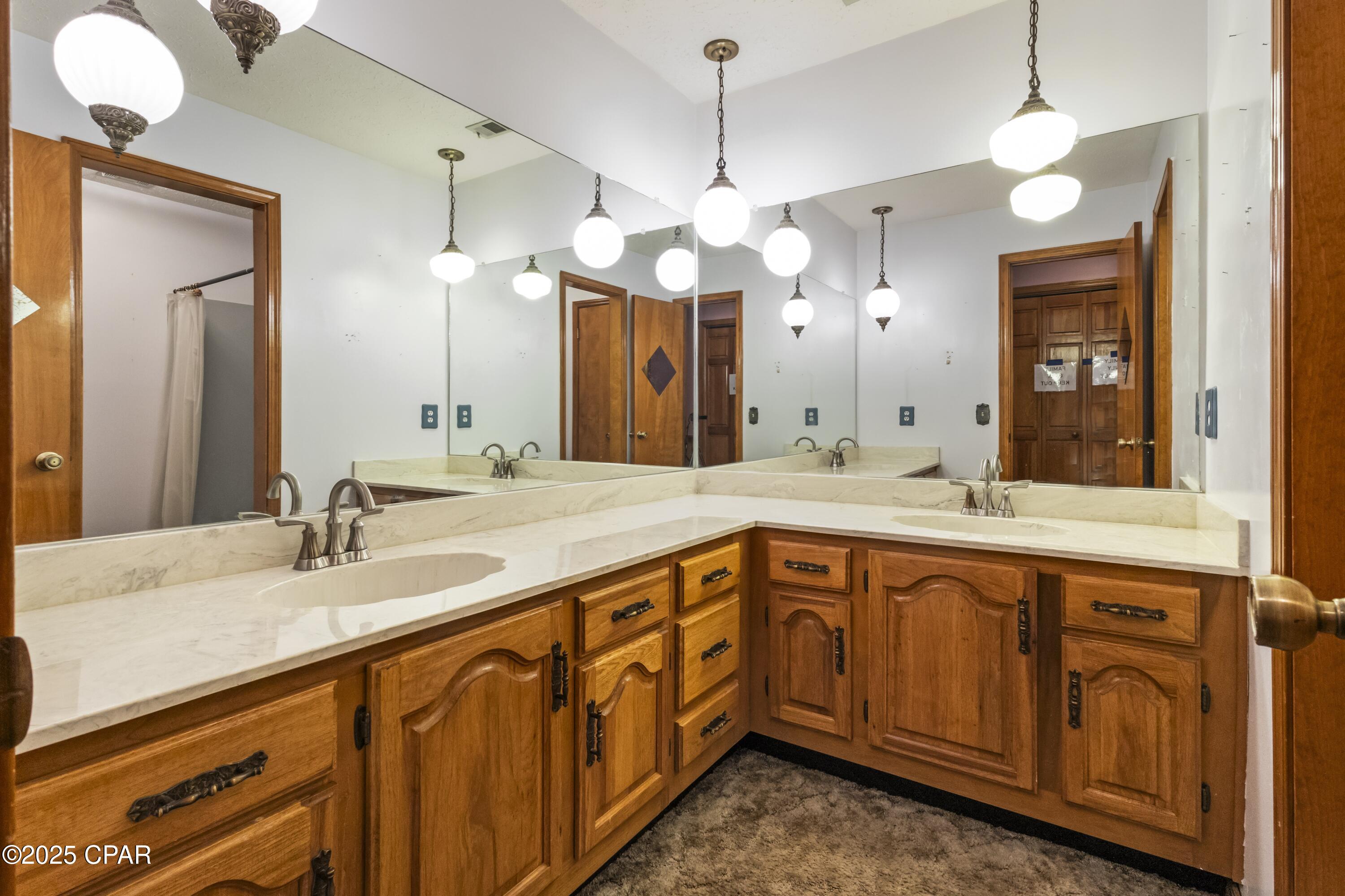 V6dwlo3hdea8tuppjkpmlqflqdrpvux2g_zaxsrk6z8