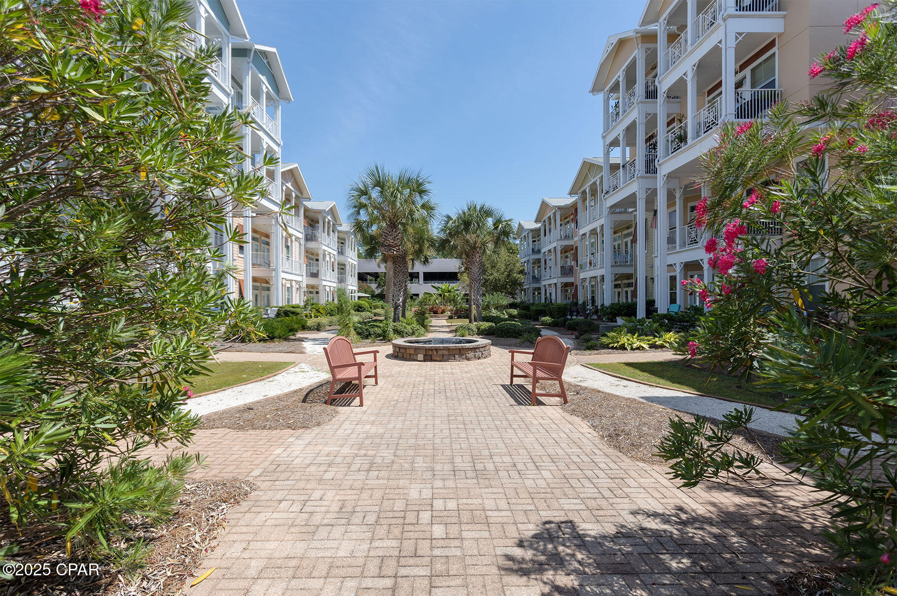 Ccfnaxcrmm_wdkbzuvg6mivwyroxbnodc4wff5vg820