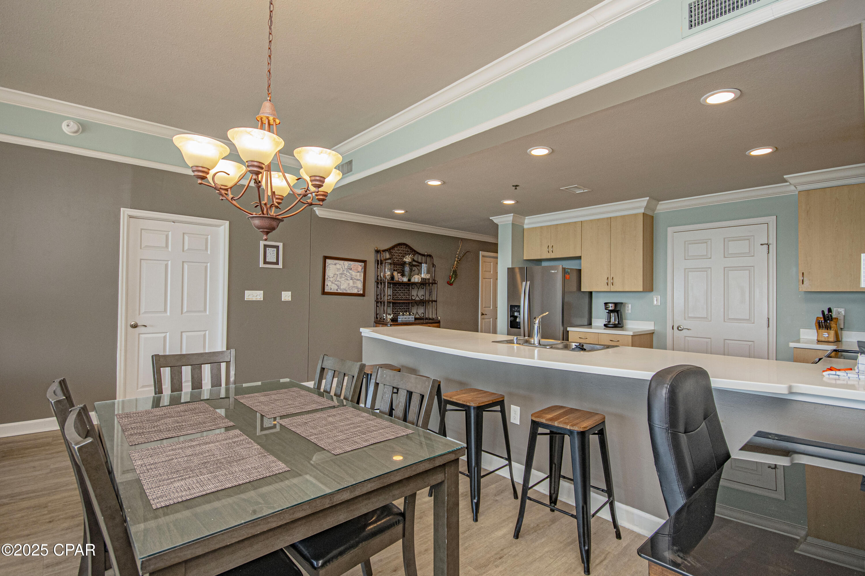 Image 10 For 6627 Thomas Drive 706