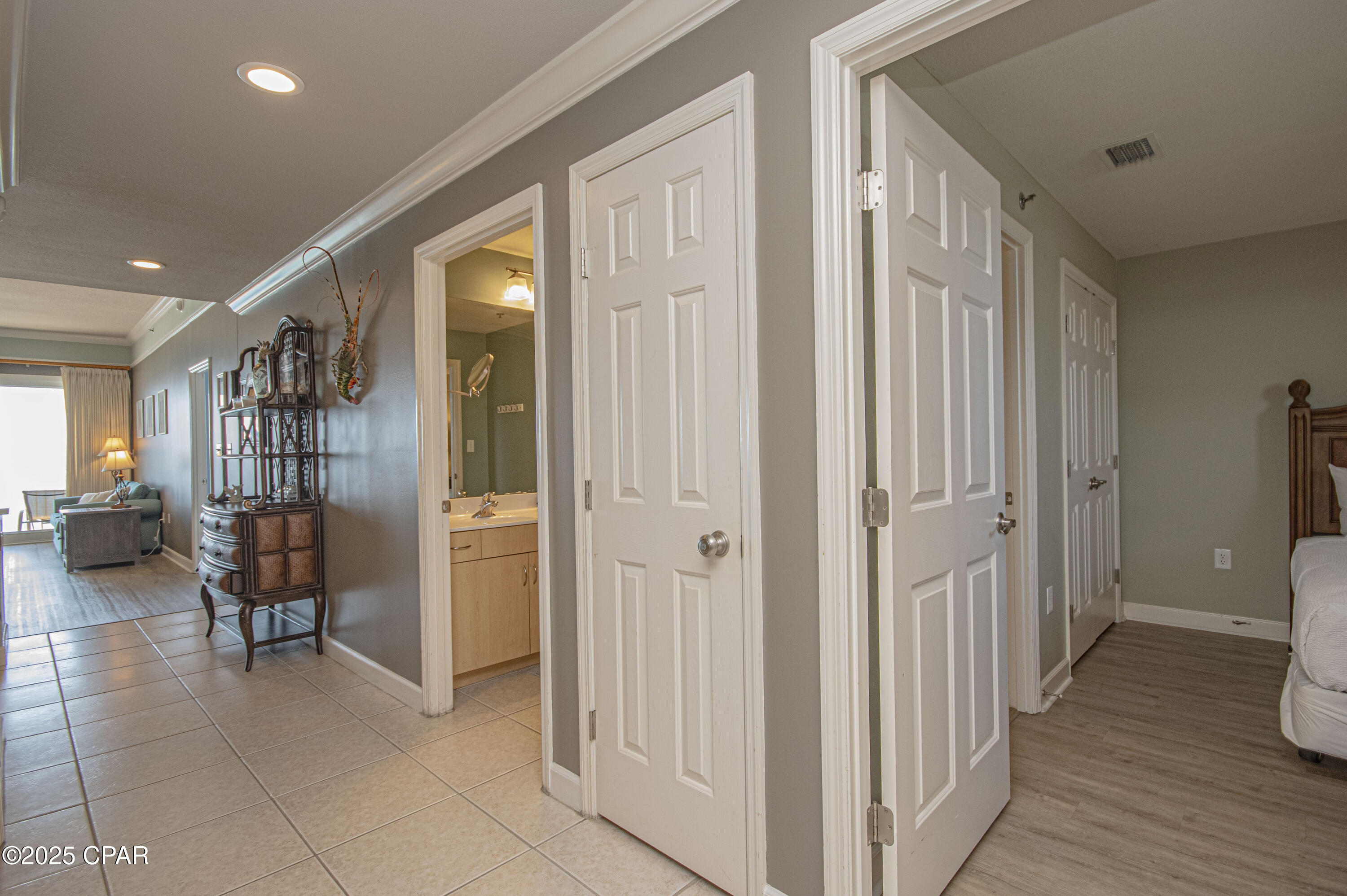 Image 6 For 6627 Thomas Drive 706