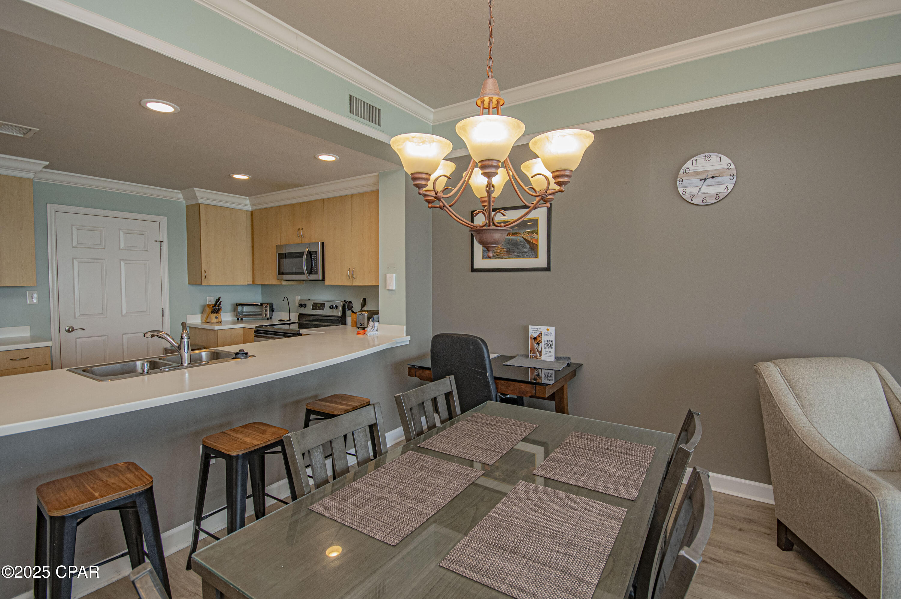 Image 8 For 6627 Thomas Drive 706
