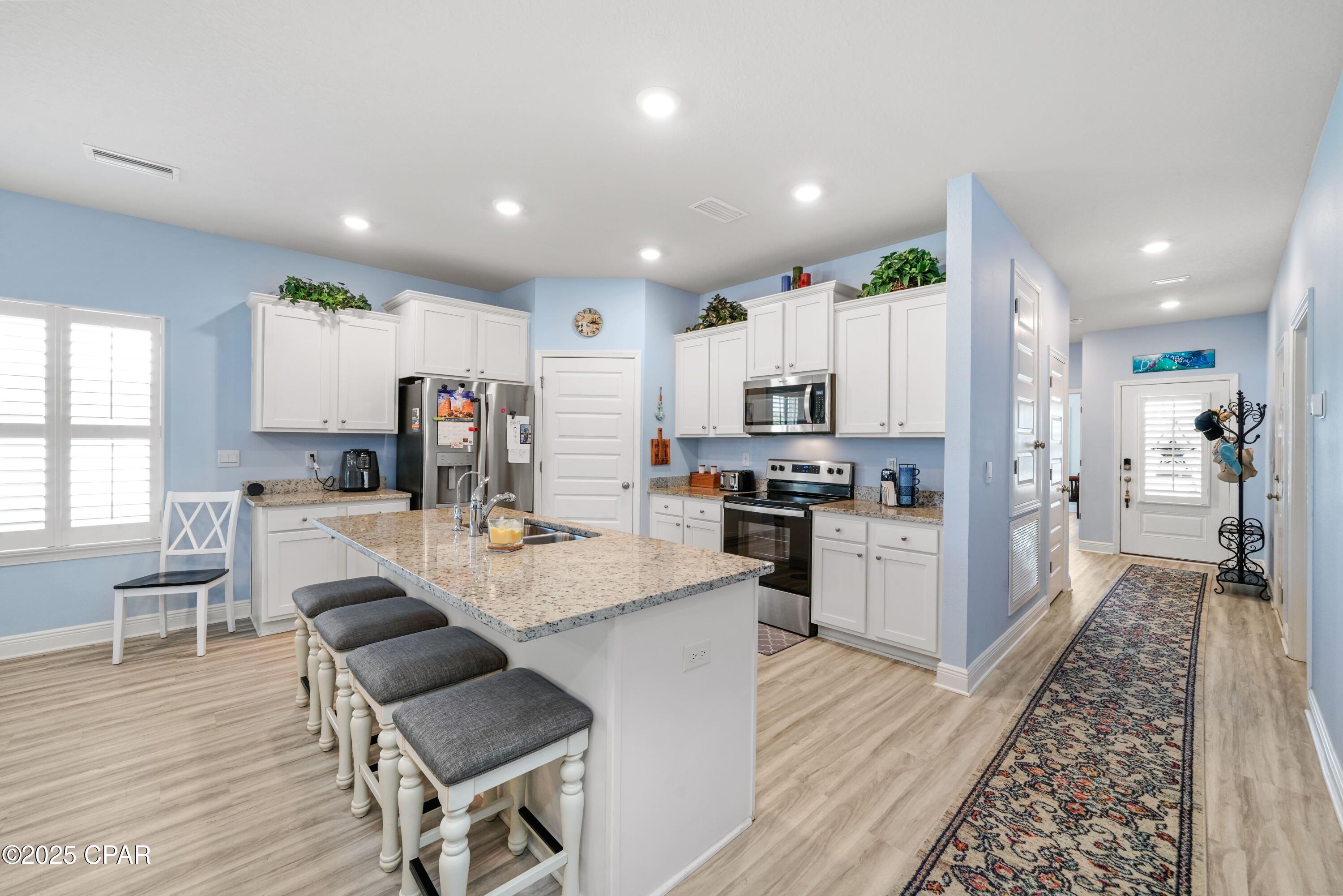 L Tvhjjomk2ydetac9iao55b_egetjsaje7bitm3jlg