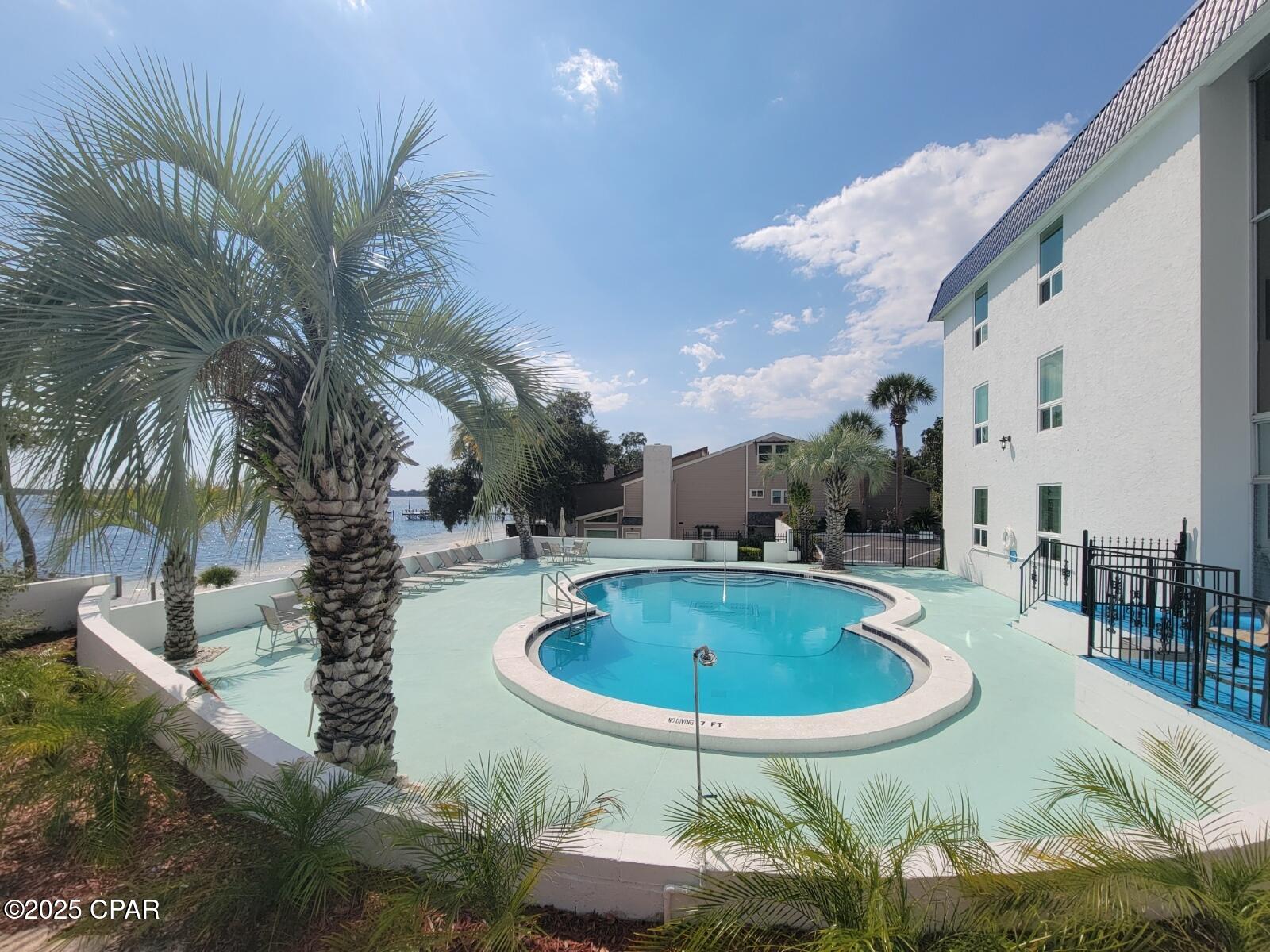 9jsdbz8rqb11qx2une Cwd7dwmzauveqjfdlzhvz7rs