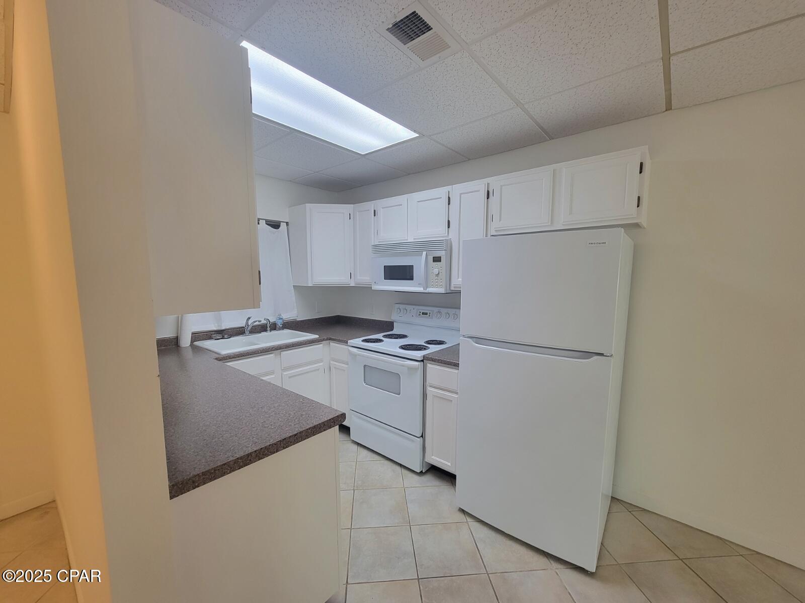 Djppkbsvrt6rlwh9bwhmbu5kzrglucrkgvlrrasansw