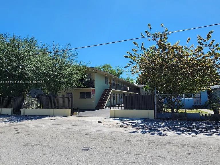 Property photo # 0