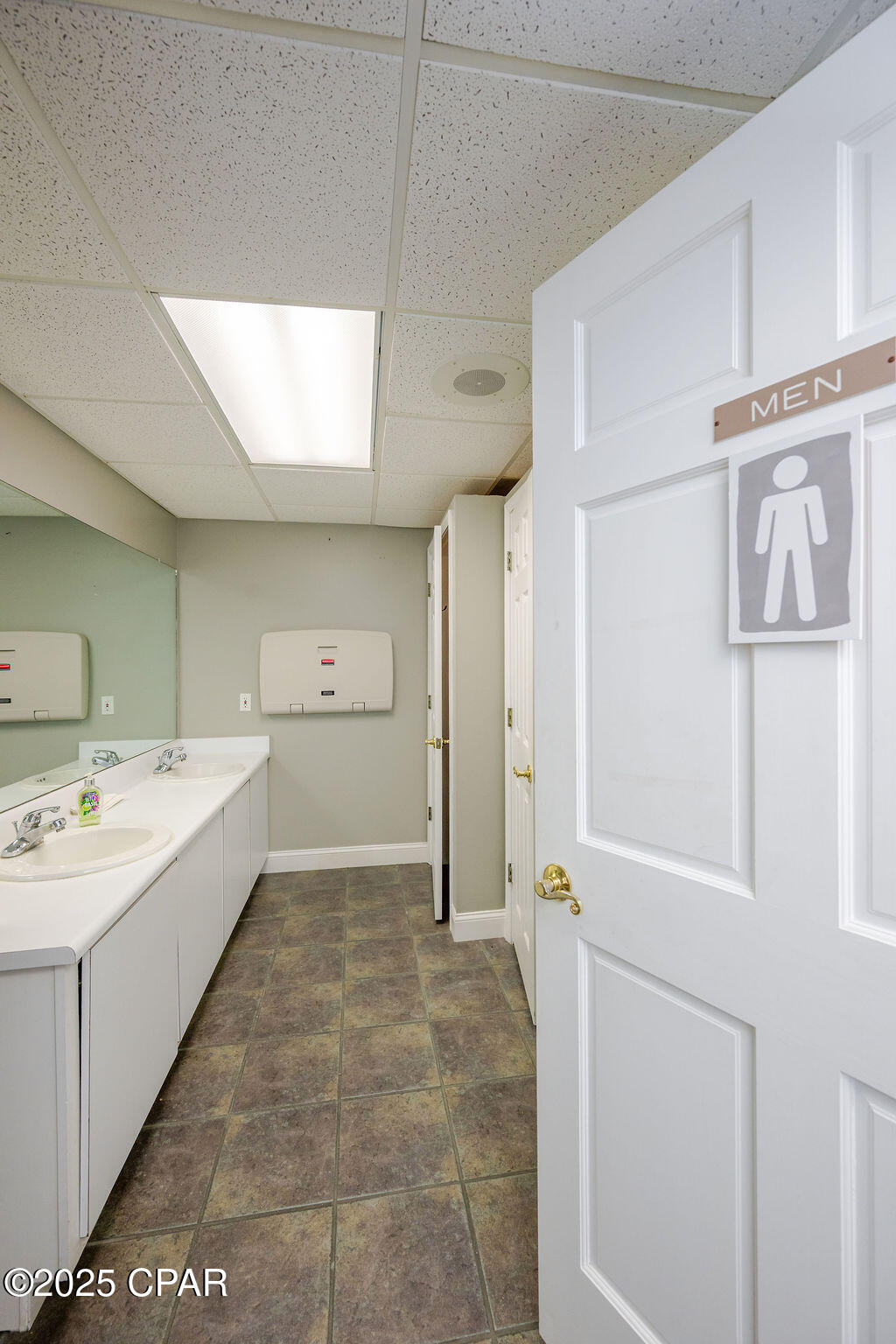 0 Ljl6pur1advwd93tmgkvpsr5ribfjvpyo2iq61nka