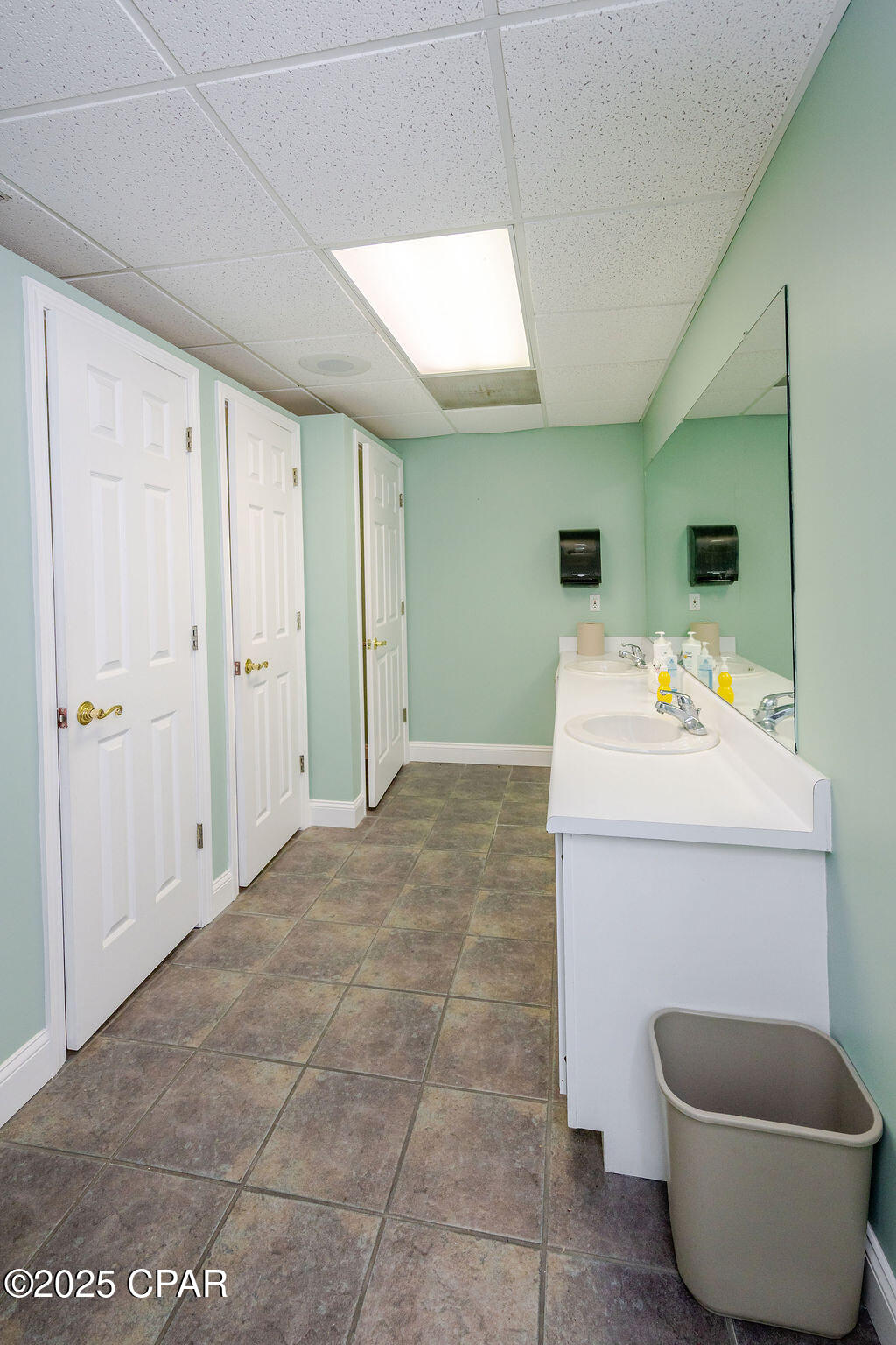 A1lhqu_cobewb6zedayr3vzrvlklcw 2qpqf3h4cva4