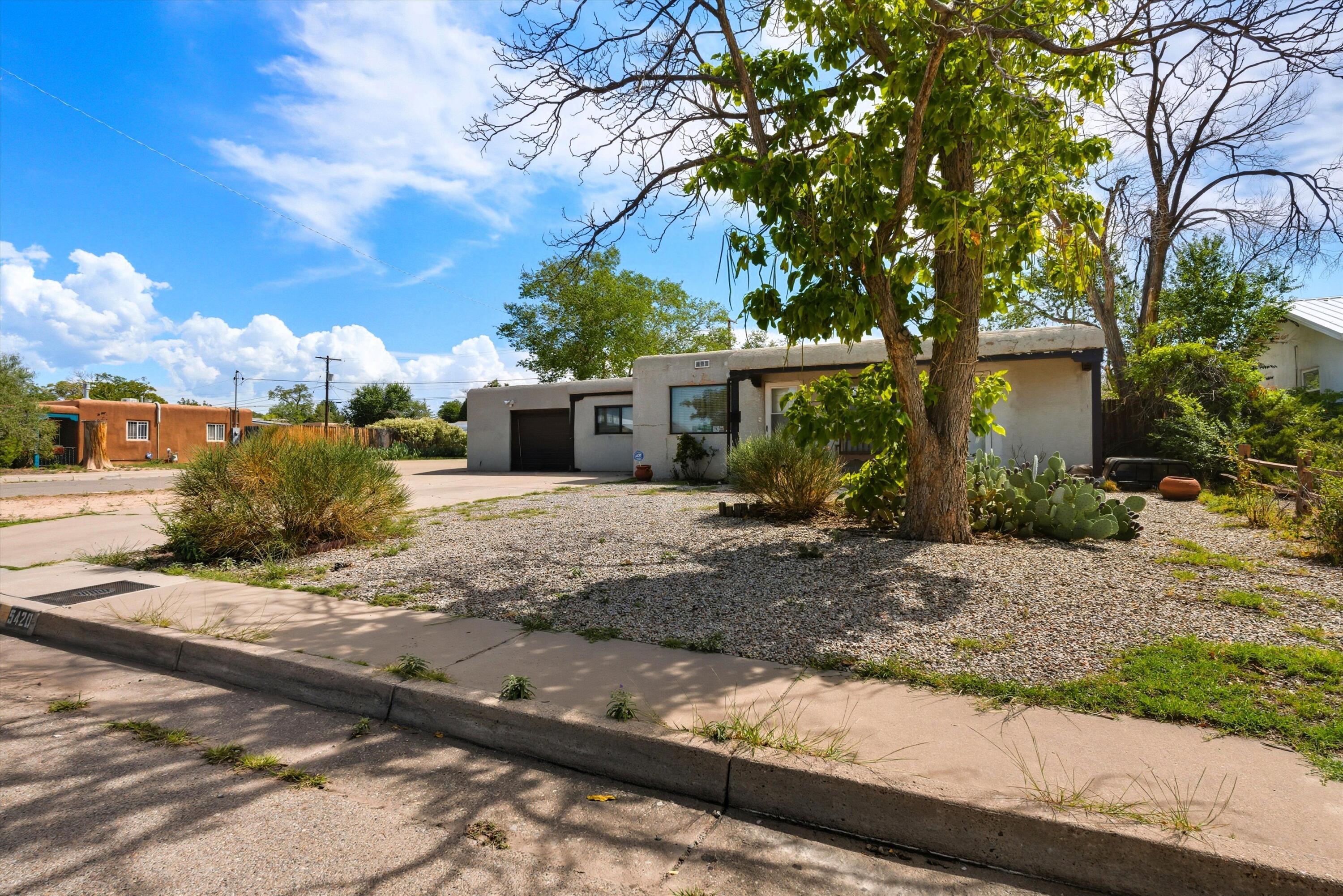 5420 MOUNTAIN Road NE 