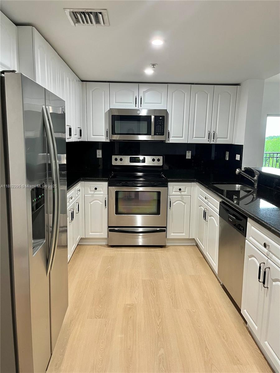 Property photo # 4