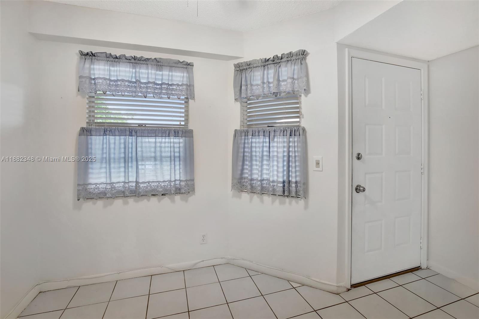 Property photo # 4