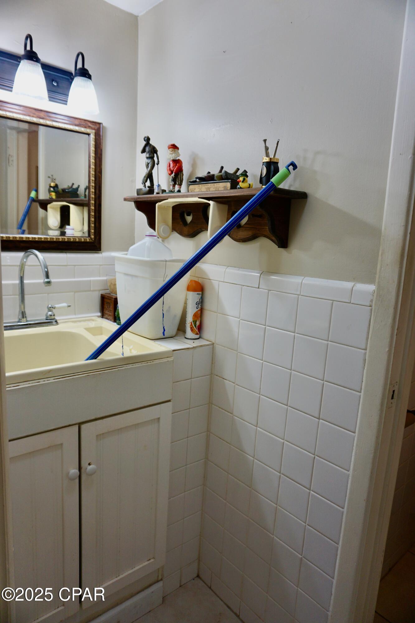 Utz_ 821b5qkxkik_iqgvfs6azd3cmkwros4pnwlifw