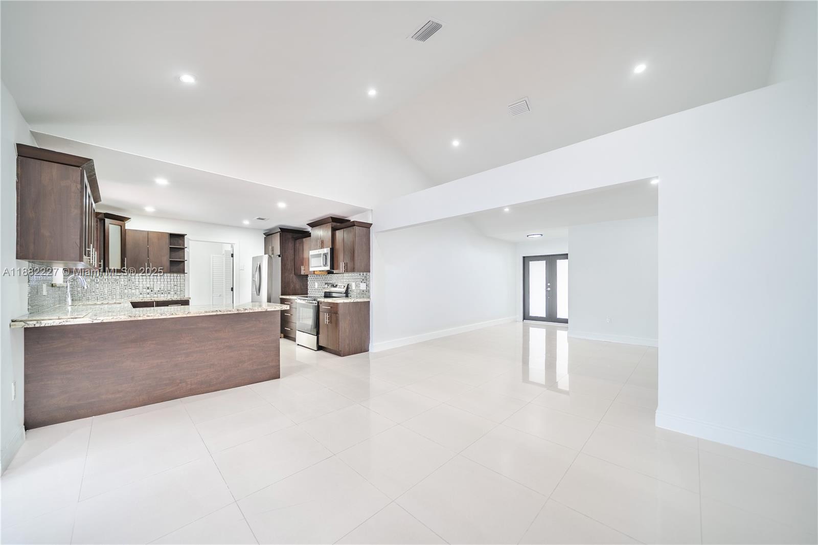 Property photo # 2