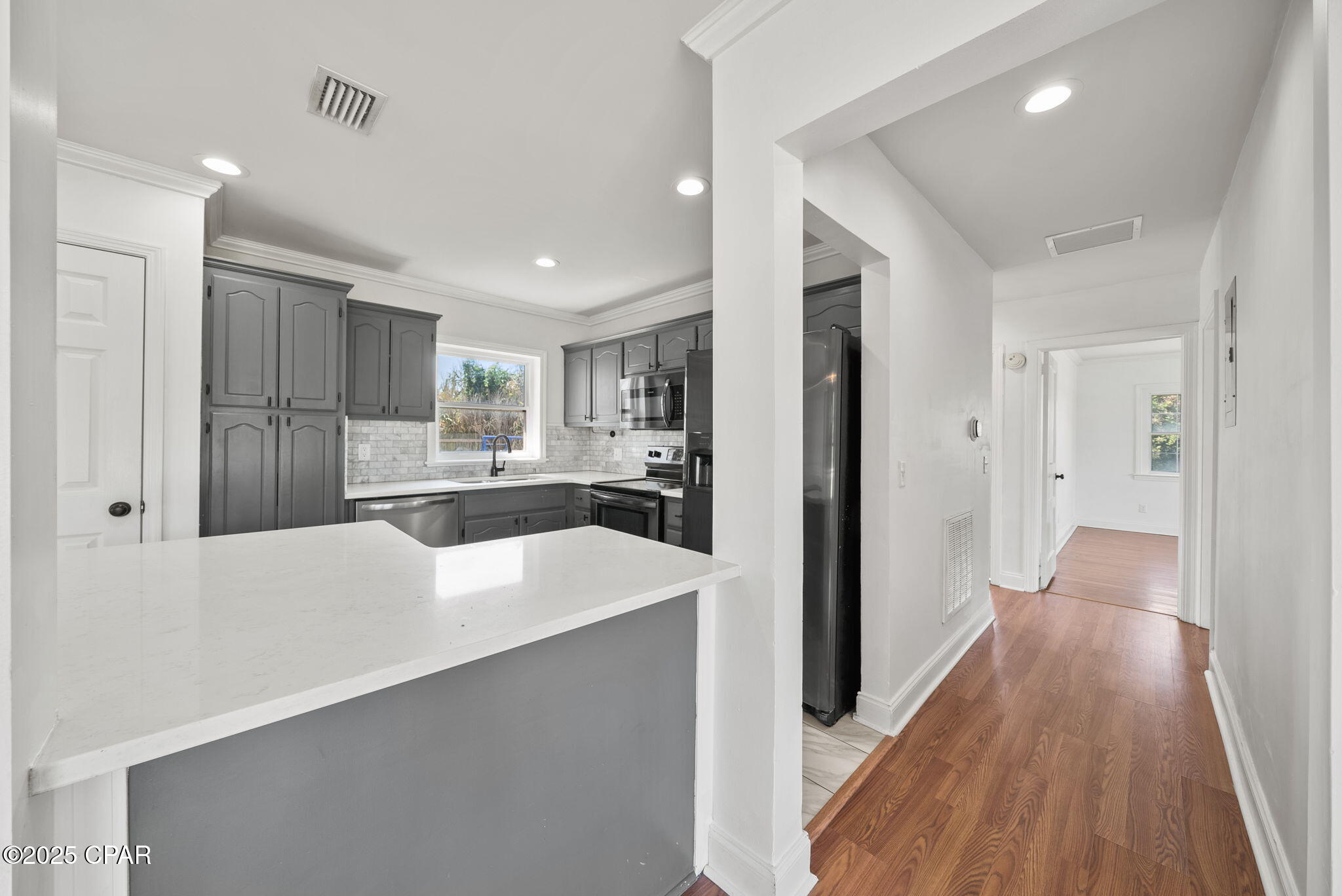 Kj Swkqoslh1jmf8qwmgol71hx4a1ypht2g2hxd6bja