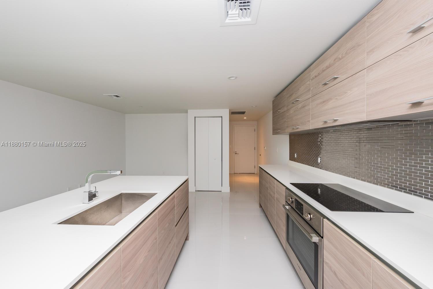 Condo for Rent in Miami, FL