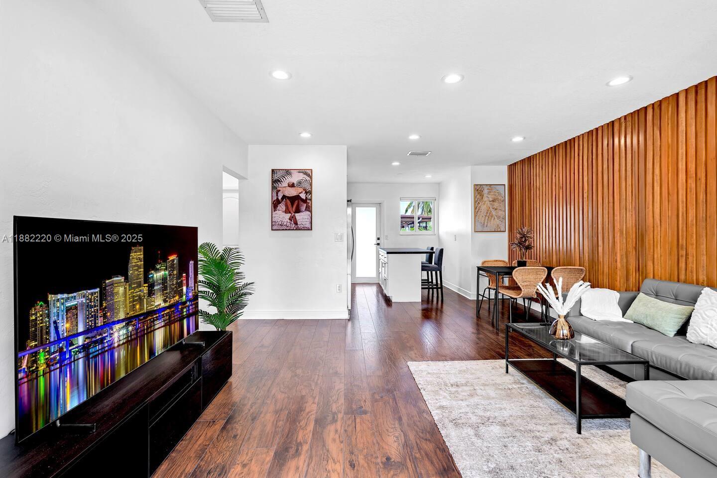 Property photo # 7